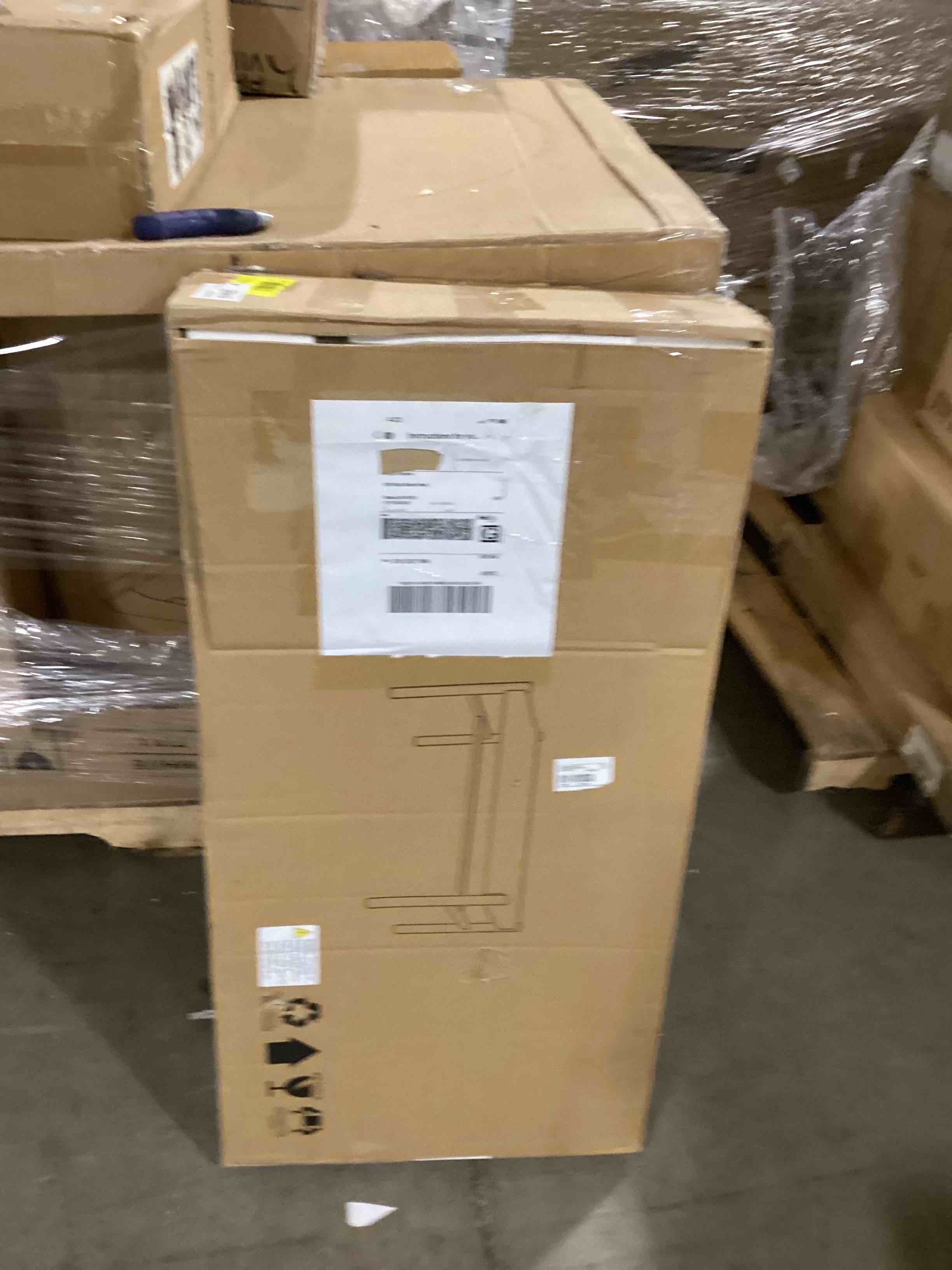 https://s3.amazonaws.com/lotting-images-prod/bidfta/YEL6525281_1720010866829.jpeg