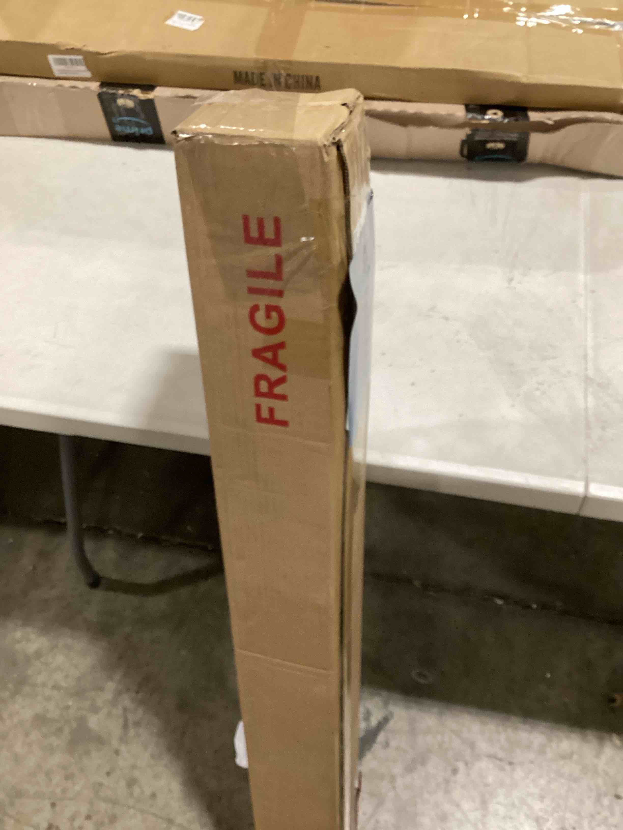 https://s3.amazonaws.com/lotting-images-prod/bidfta/YEL6526351_1718625872021.jpeg