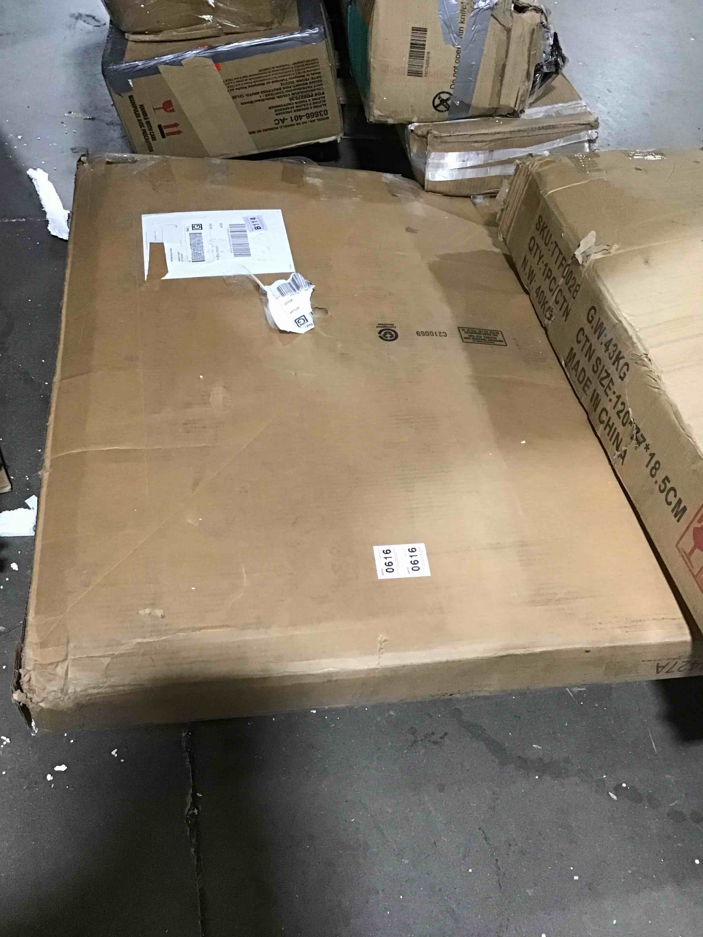 https://s3.amazonaws.com/lotting-images-prod/bidfta/YEL6527260_1718372416104.jpeg