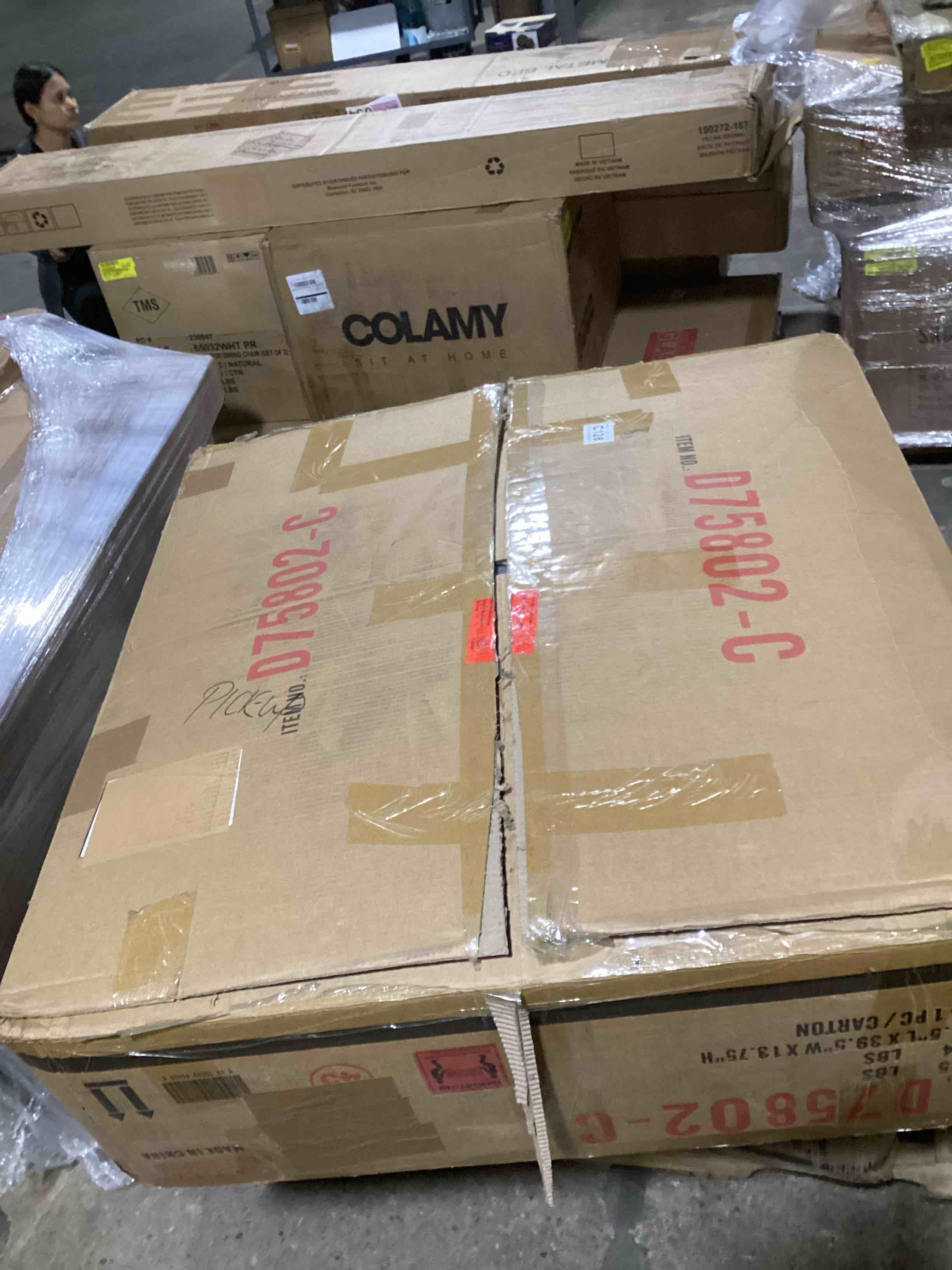 https://s3.amazonaws.com/lotting-images-prod/bidfta/YEL6528273_1729166080833.jpeg