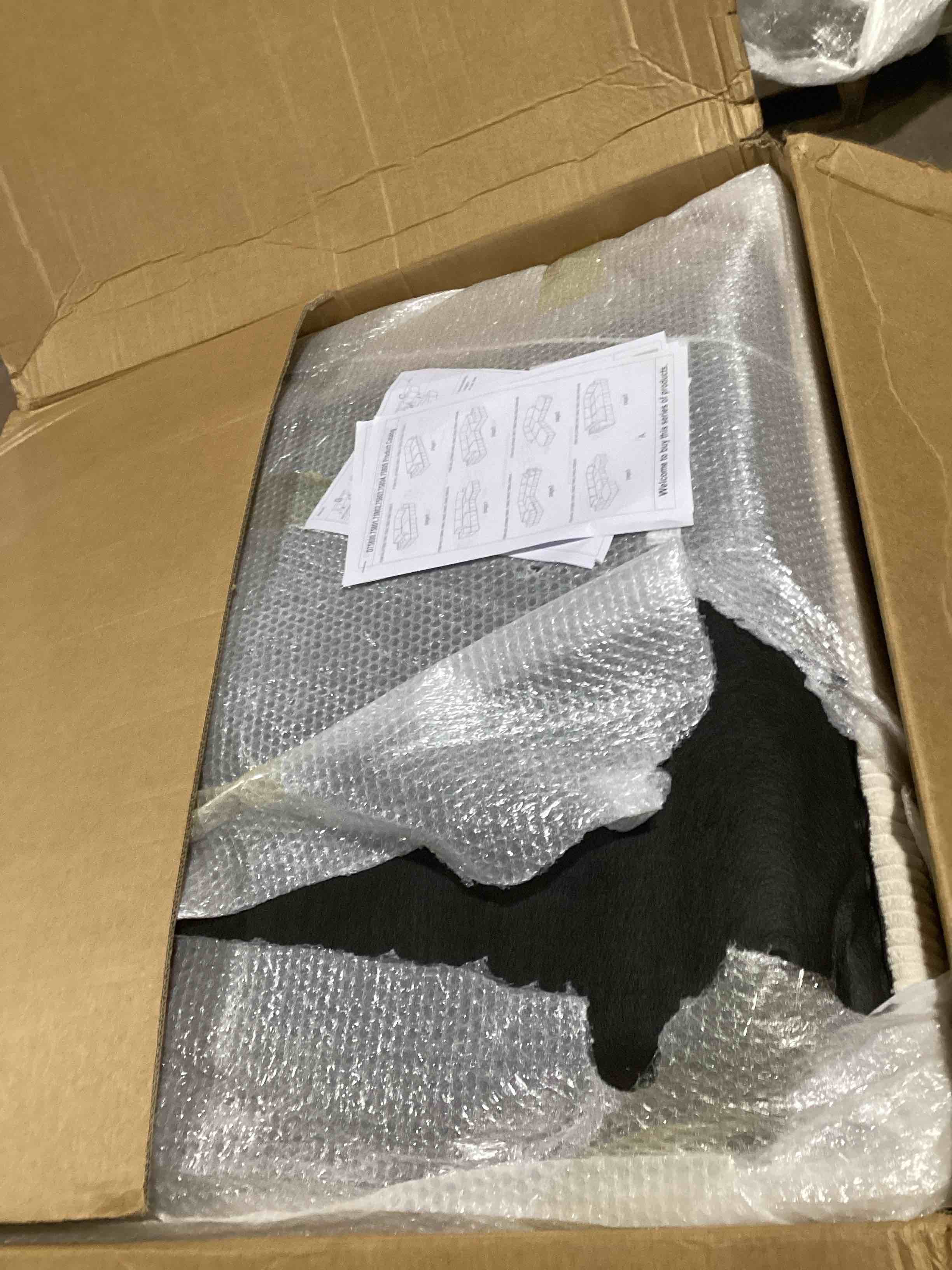 https://s3.amazonaws.com/lotting-images-prod/bidfta/YEL6528273_1729166472247.jpeg