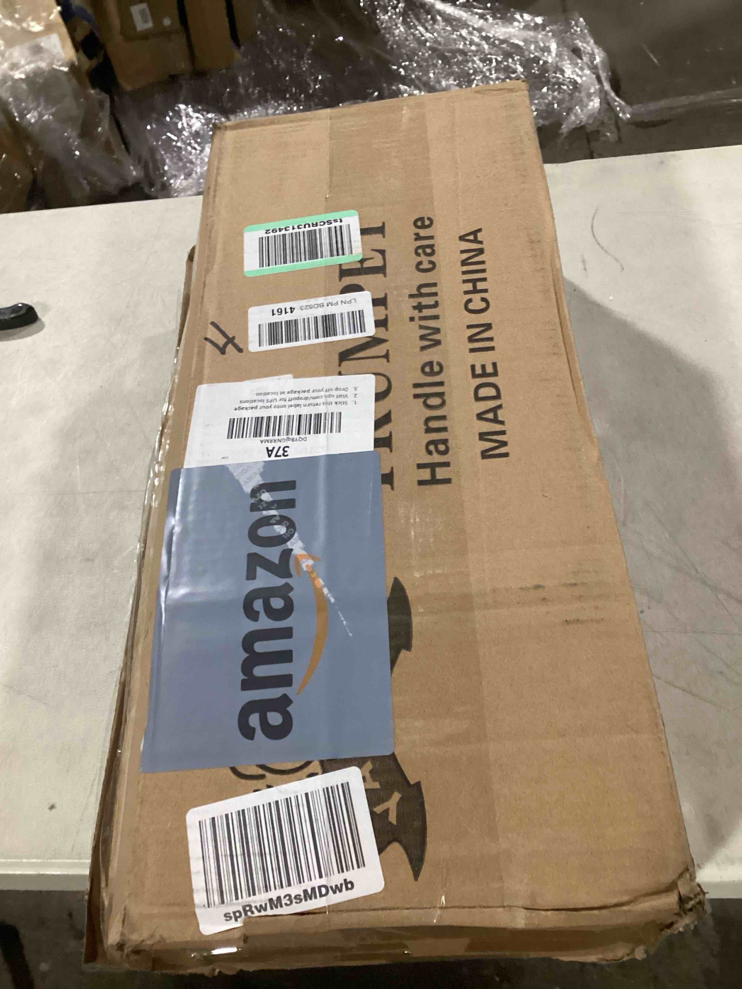 https://s3.amazonaws.com/lotting-images-prod/bidfta/YEL6528281_1729168781129.jpeg