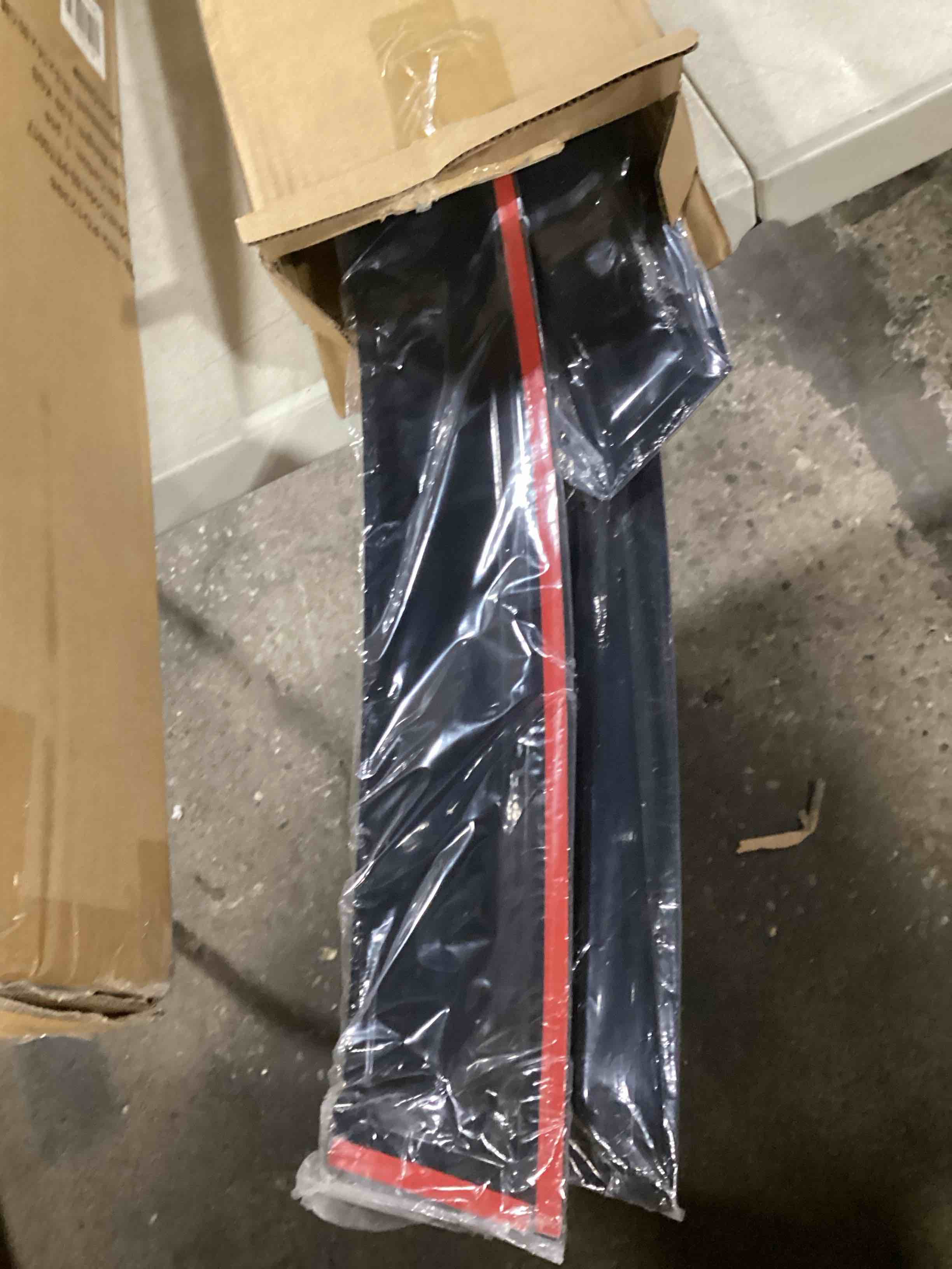 https://s3.amazonaws.com/lotting-images-prod/bidfta/YEL6528298_1729170516569.jpeg