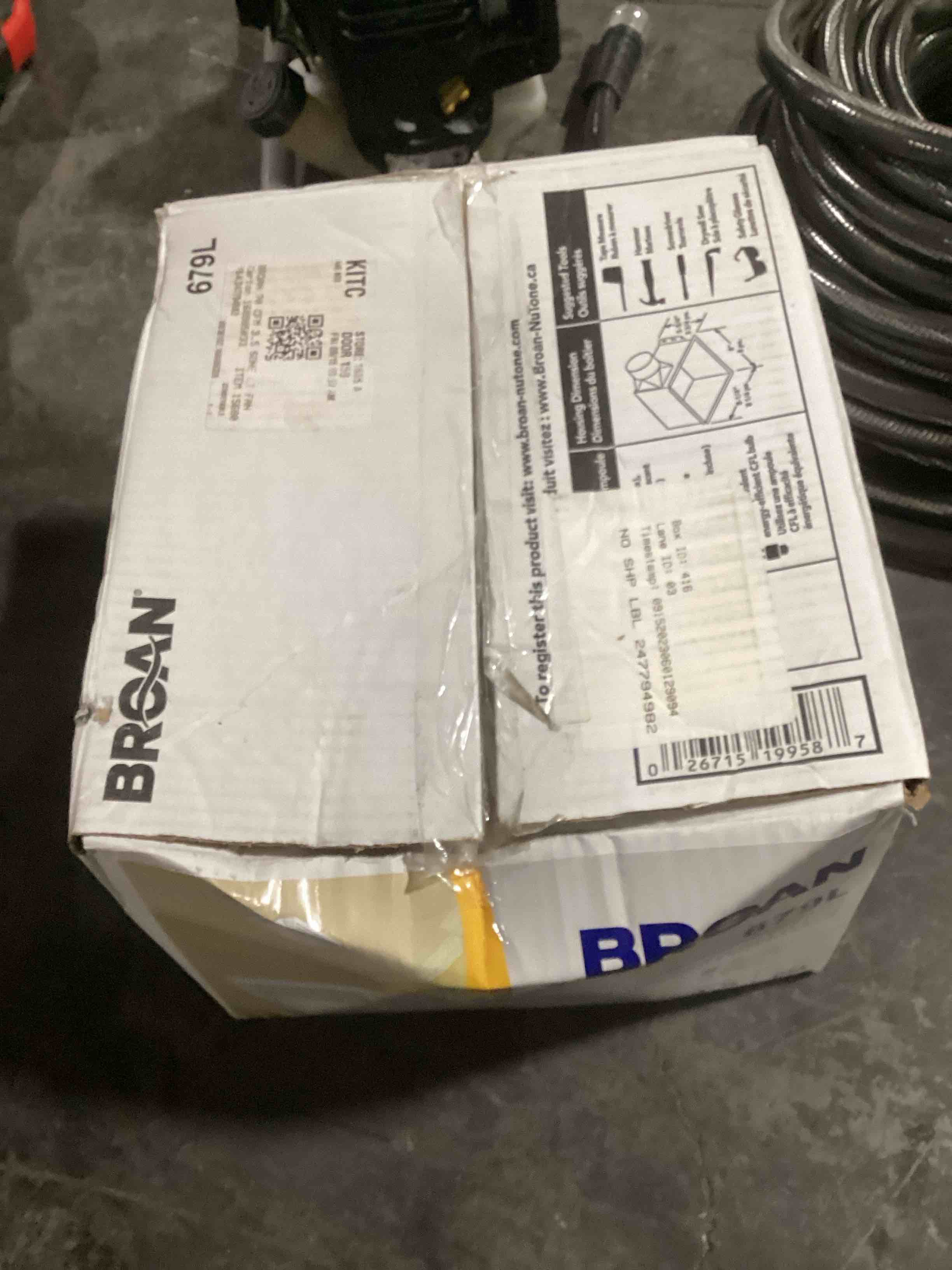 https://s3.amazonaws.com/lotting-images-prod/bidfta/YEL6528425_1729257689158.jpeg