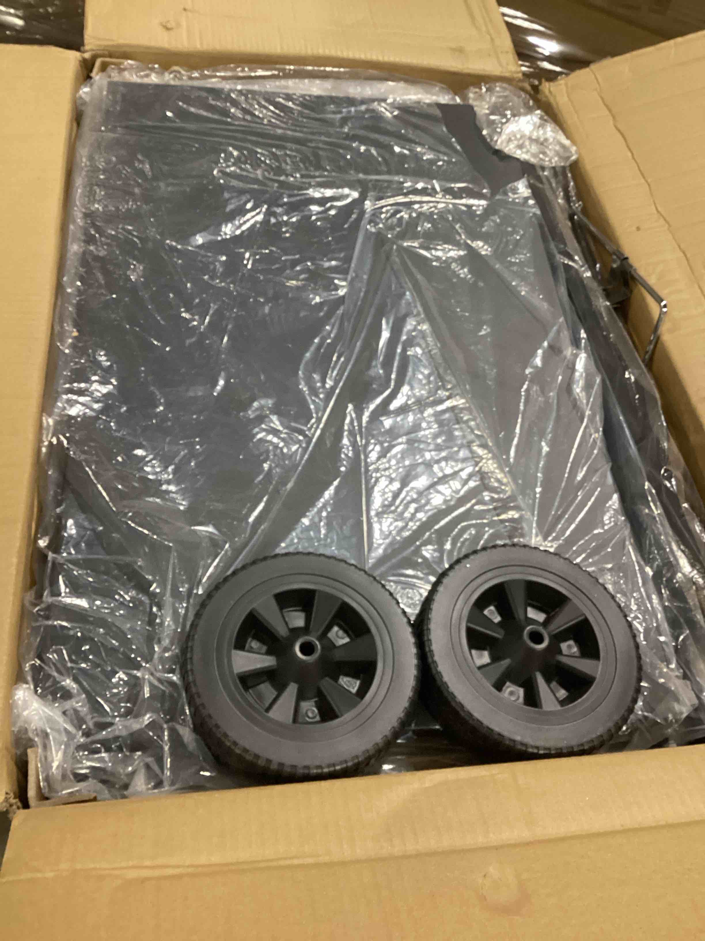 https://s3.amazonaws.com/lotting-images-prod/bidfta/YEL6529160_1720008247702.jpeg