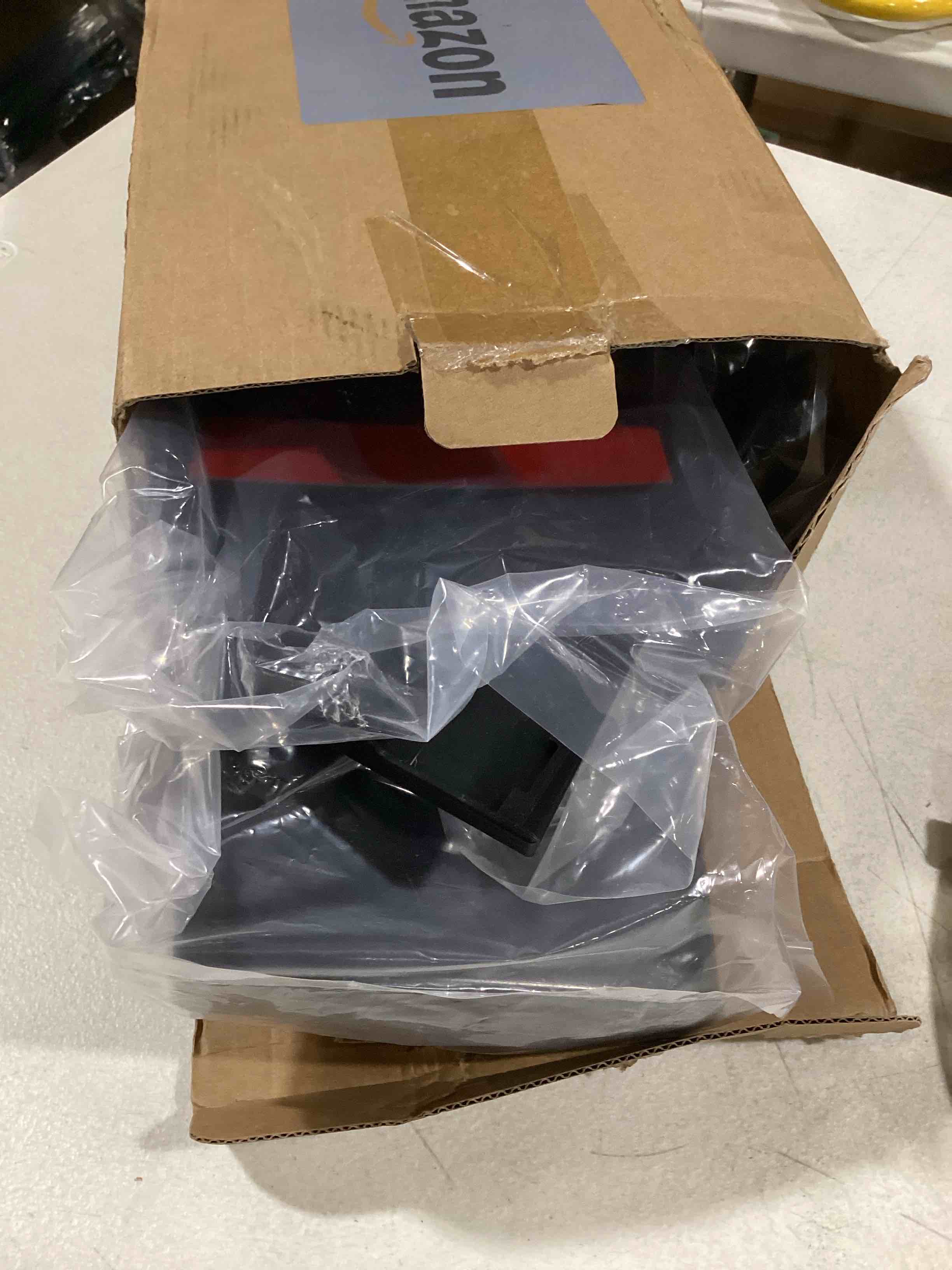 https://s3.amazonaws.com/lotting-images-prod/bidfta/YEL6531036_1720622433670.jpeg