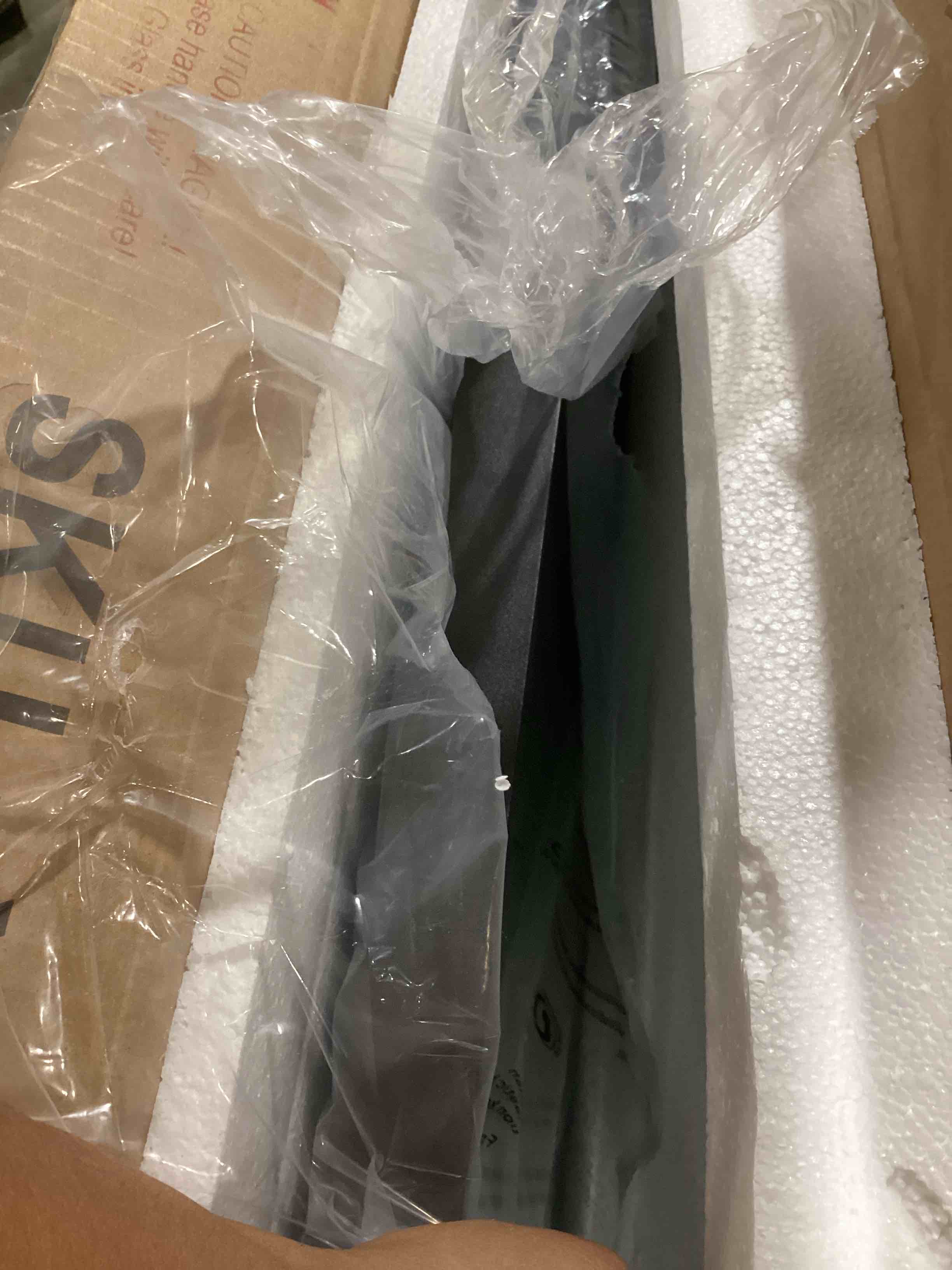 https://s3.amazonaws.com/lotting-images-prod/bidfta/YEL6531255_1720699987401.jpeg