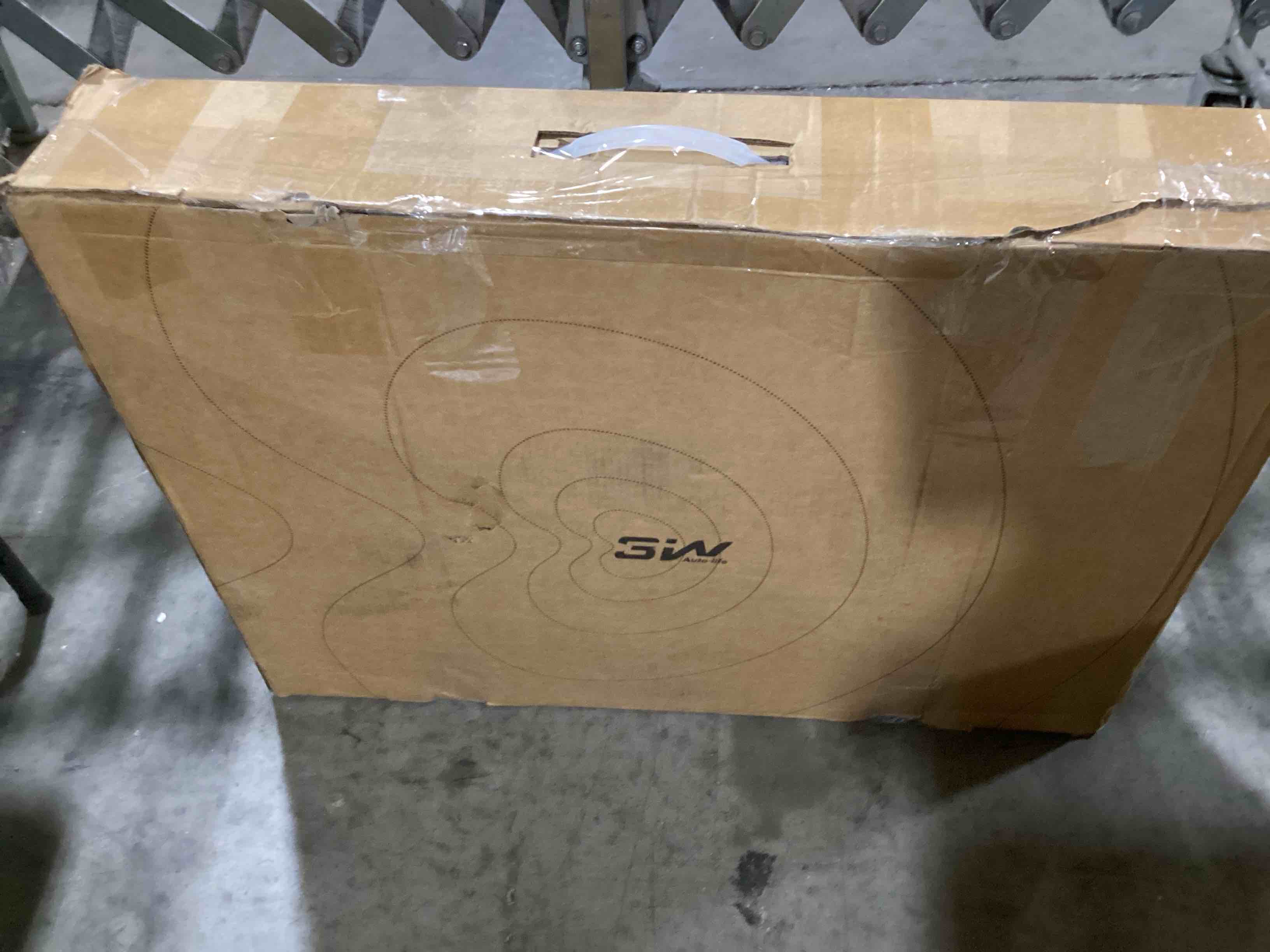 https://s3.amazonaws.com/lotting-images-prod/bidfta/YEL6531278_1720703331878.jpeg