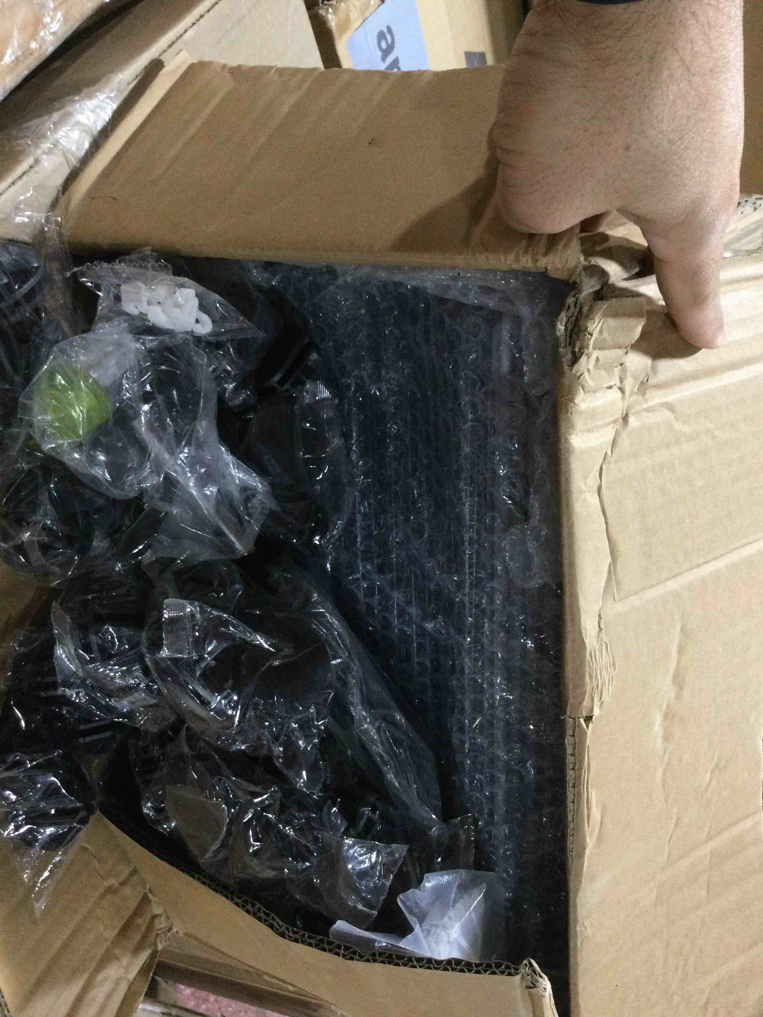 https://s3.amazonaws.com/lotting-images-prod/bidfta/YEL6540172_1719235702868.jpeg