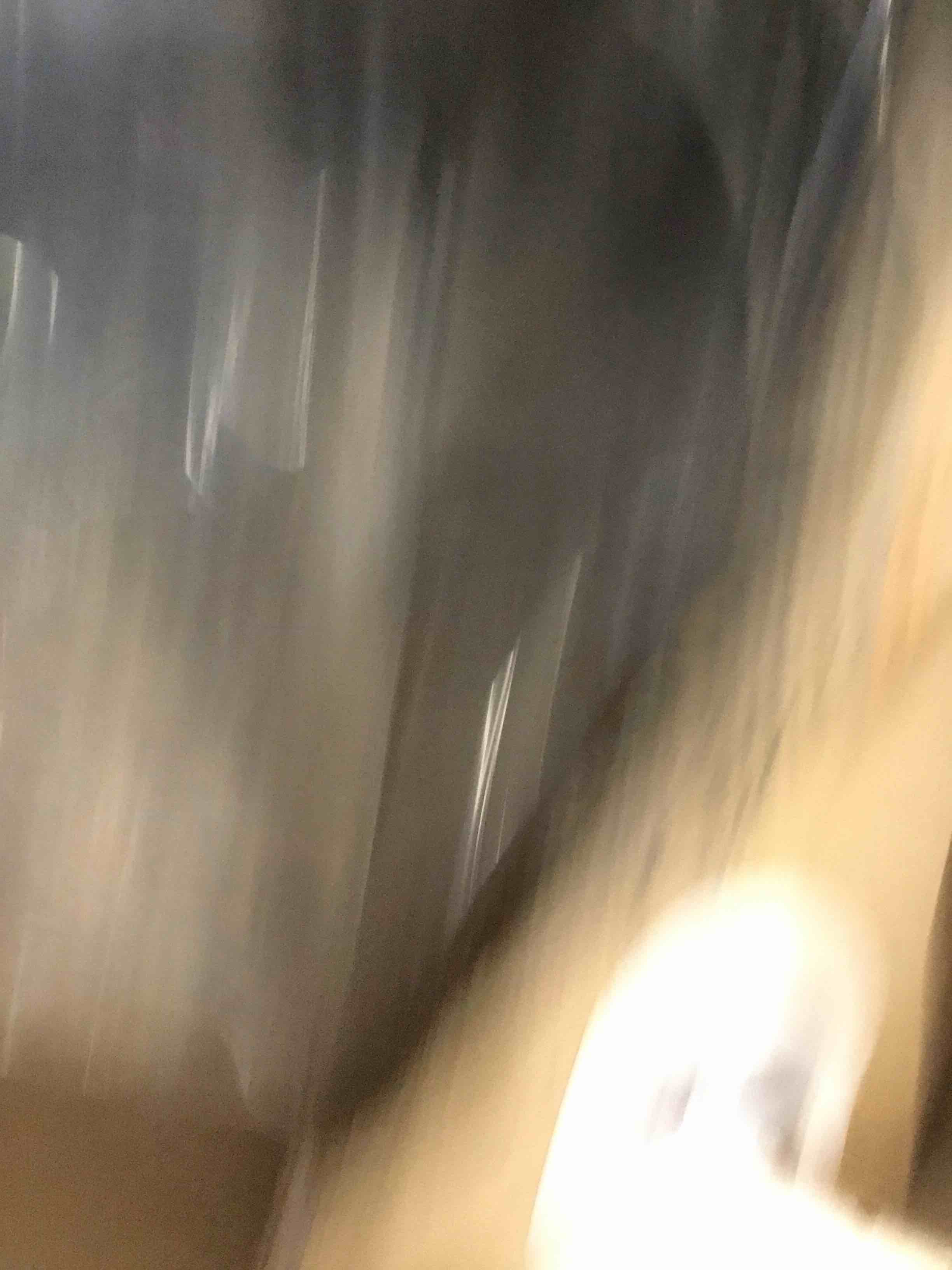 https://s3.amazonaws.com/lotting-images-prod/bidfta/YEL6541915_1724685715225.jpeg
