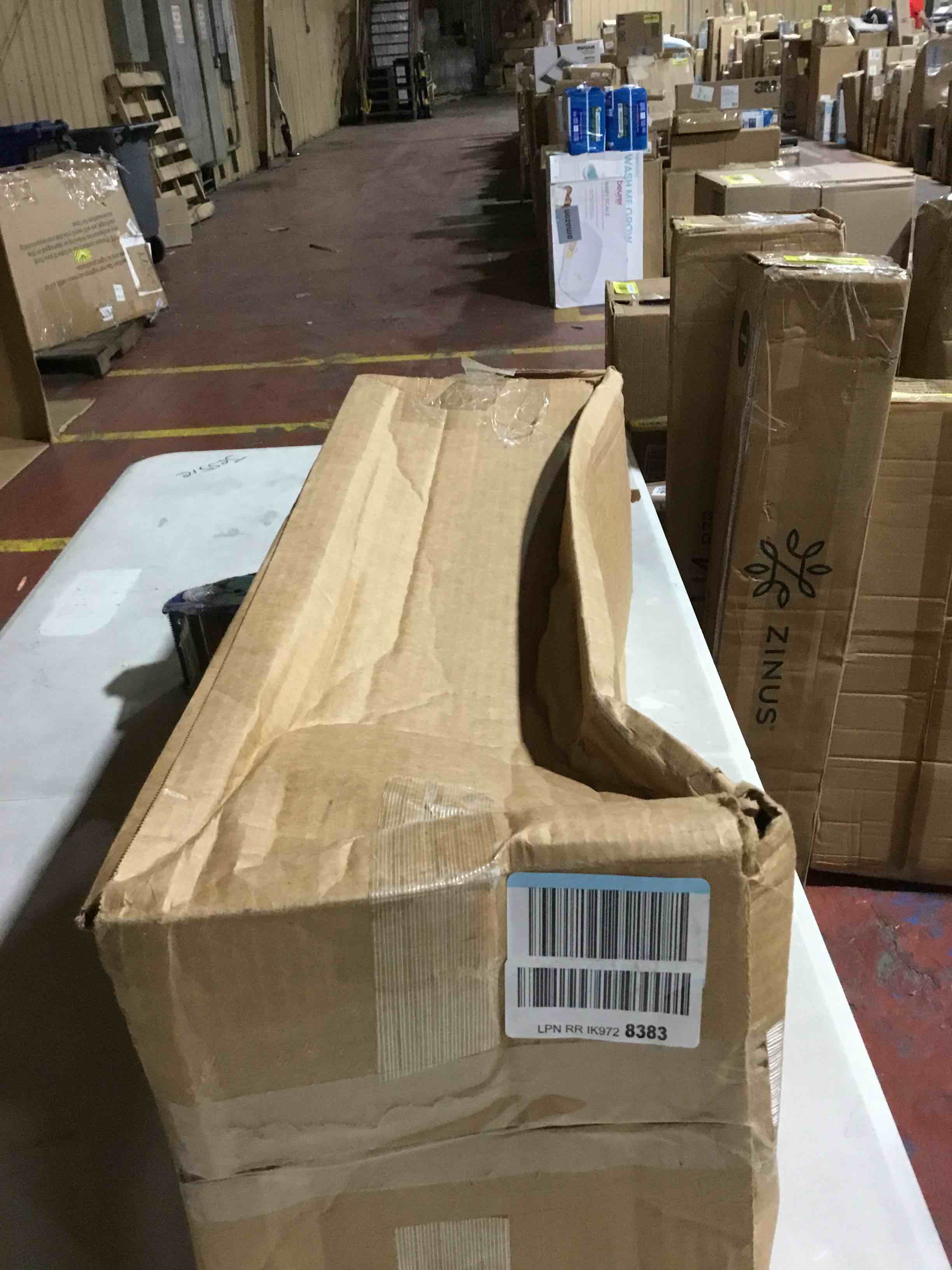 https://s3.amazonaws.com/lotting-images-prod/bidfta/YEL6544066_1717793425454.jpeg