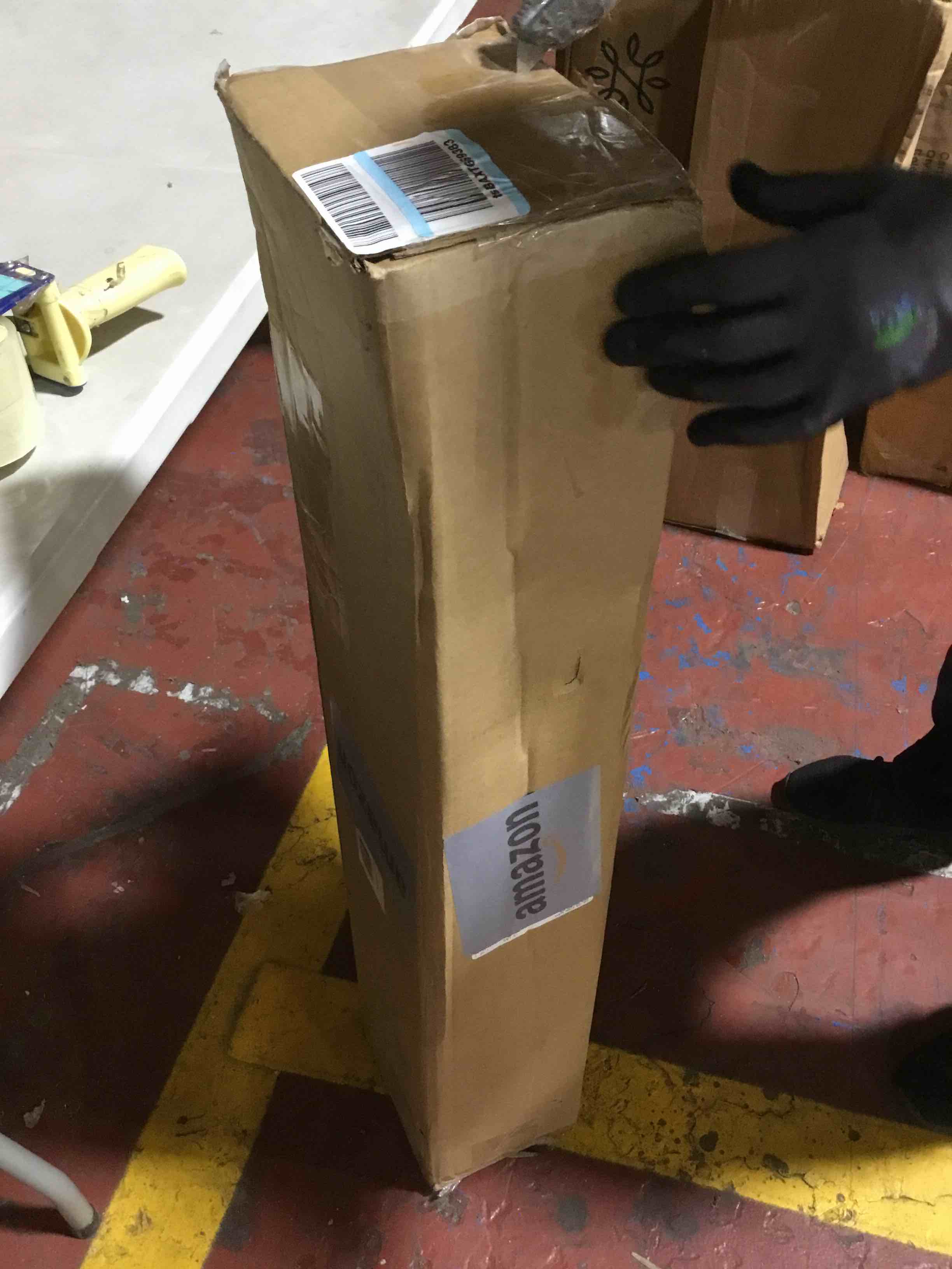 https://s3.amazonaws.com/lotting-images-prod/bidfta/YEL6544067_1717793514455.jpeg