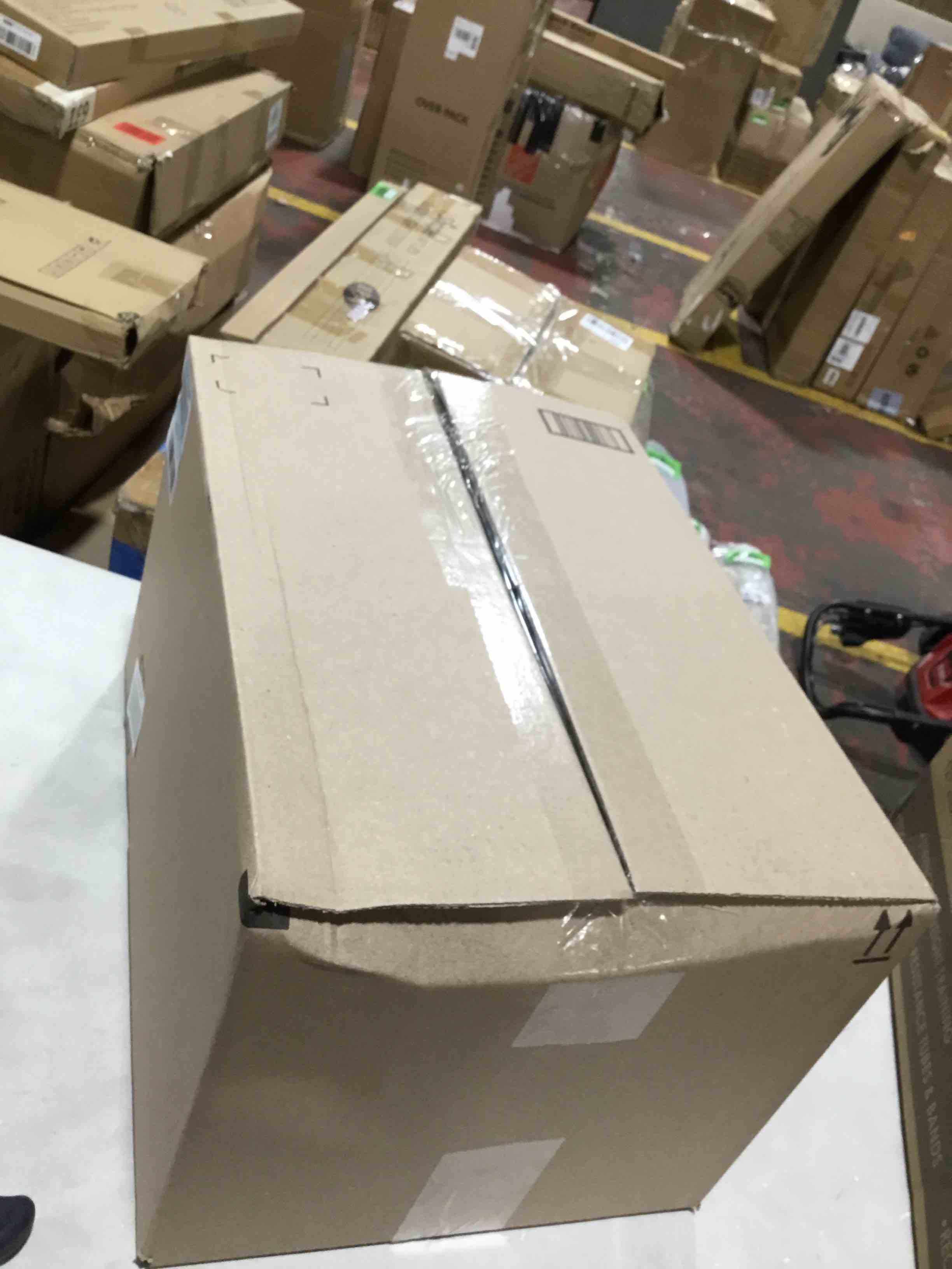 https://s3.amazonaws.com/lotting-images-prod/bidfta/YEL6545003_1718715852505.jpeg
