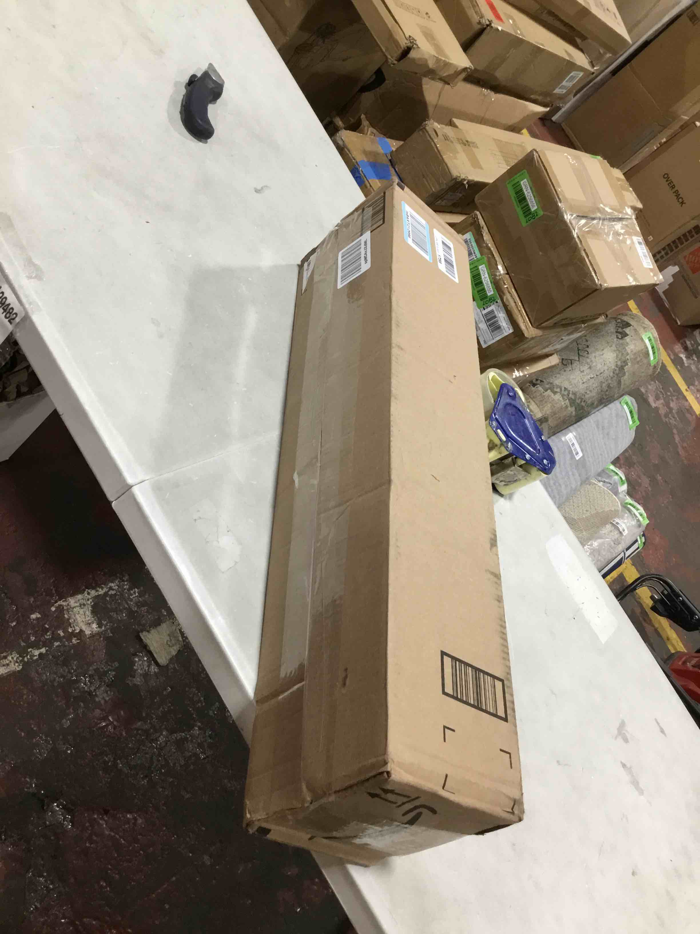 https://s3.amazonaws.com/lotting-images-prod/bidfta/YEL6545007_1718716367751.jpeg