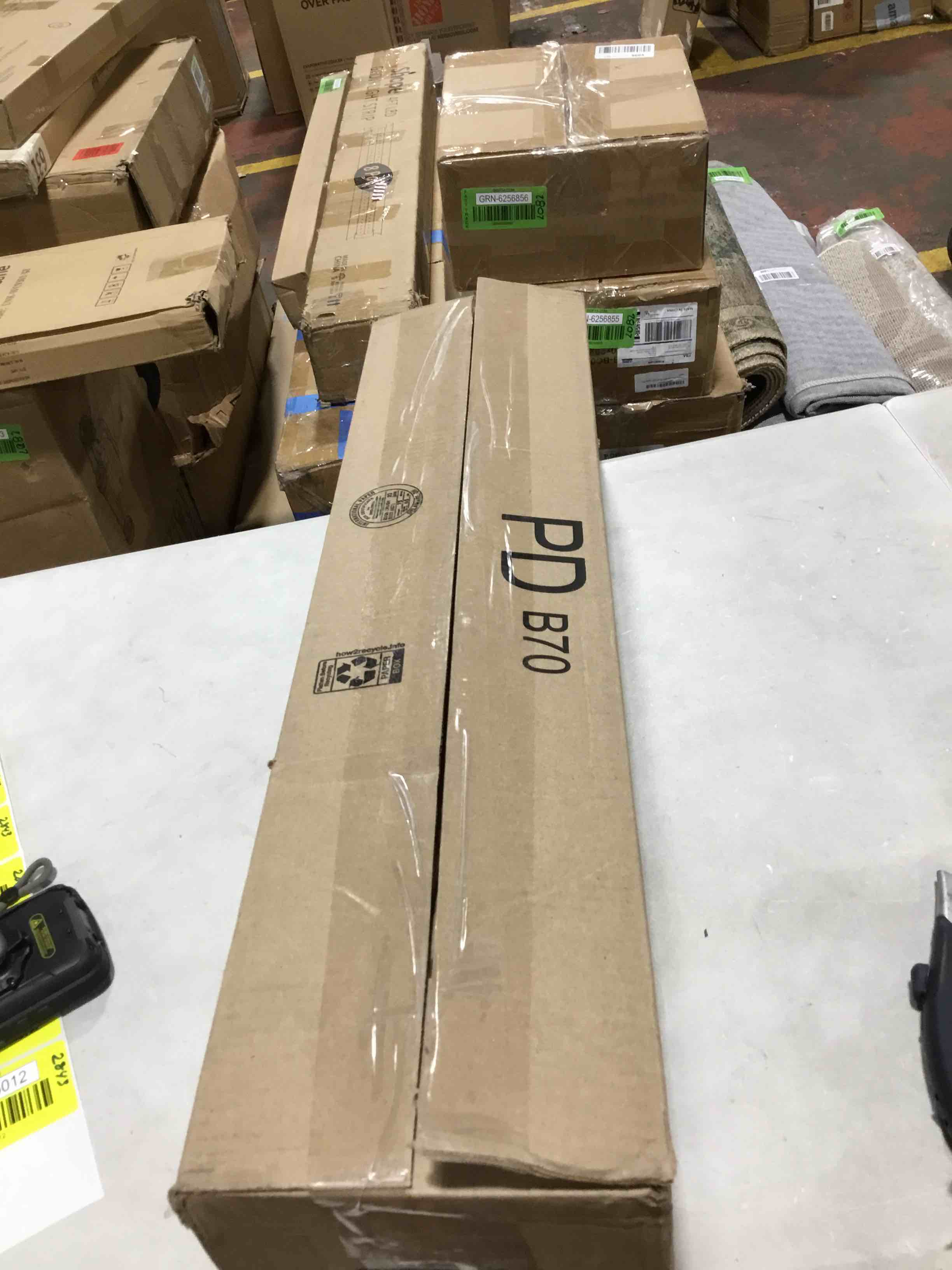 https://s3.amazonaws.com/lotting-images-prod/bidfta/YEL6545012_1718717456840.jpeg
