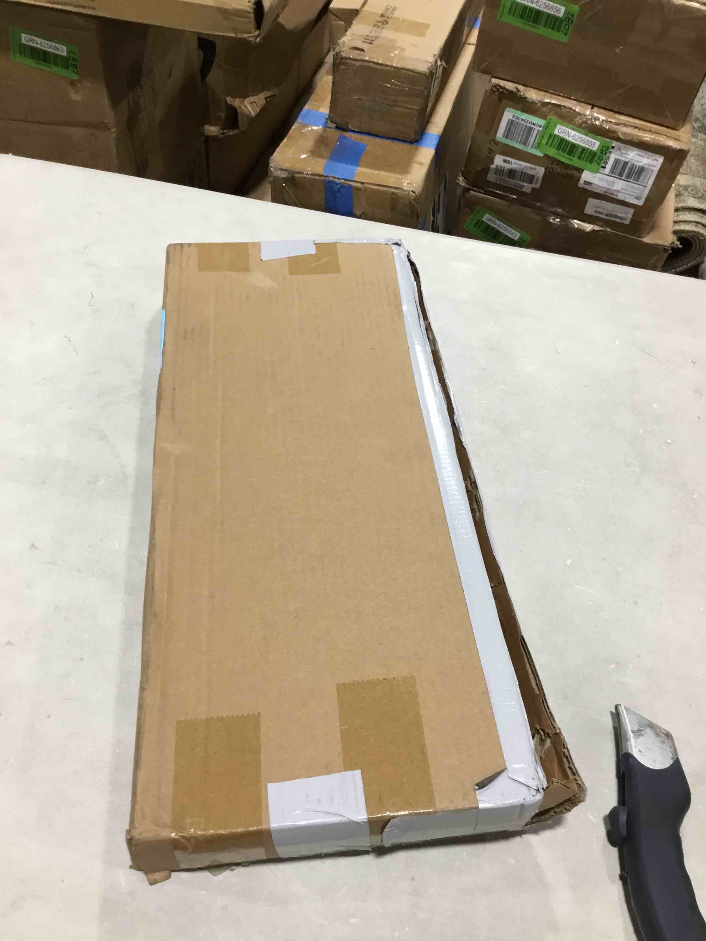 https://s3.amazonaws.com/lotting-images-prod/bidfta/YEL6545013_1718717564128.jpeg