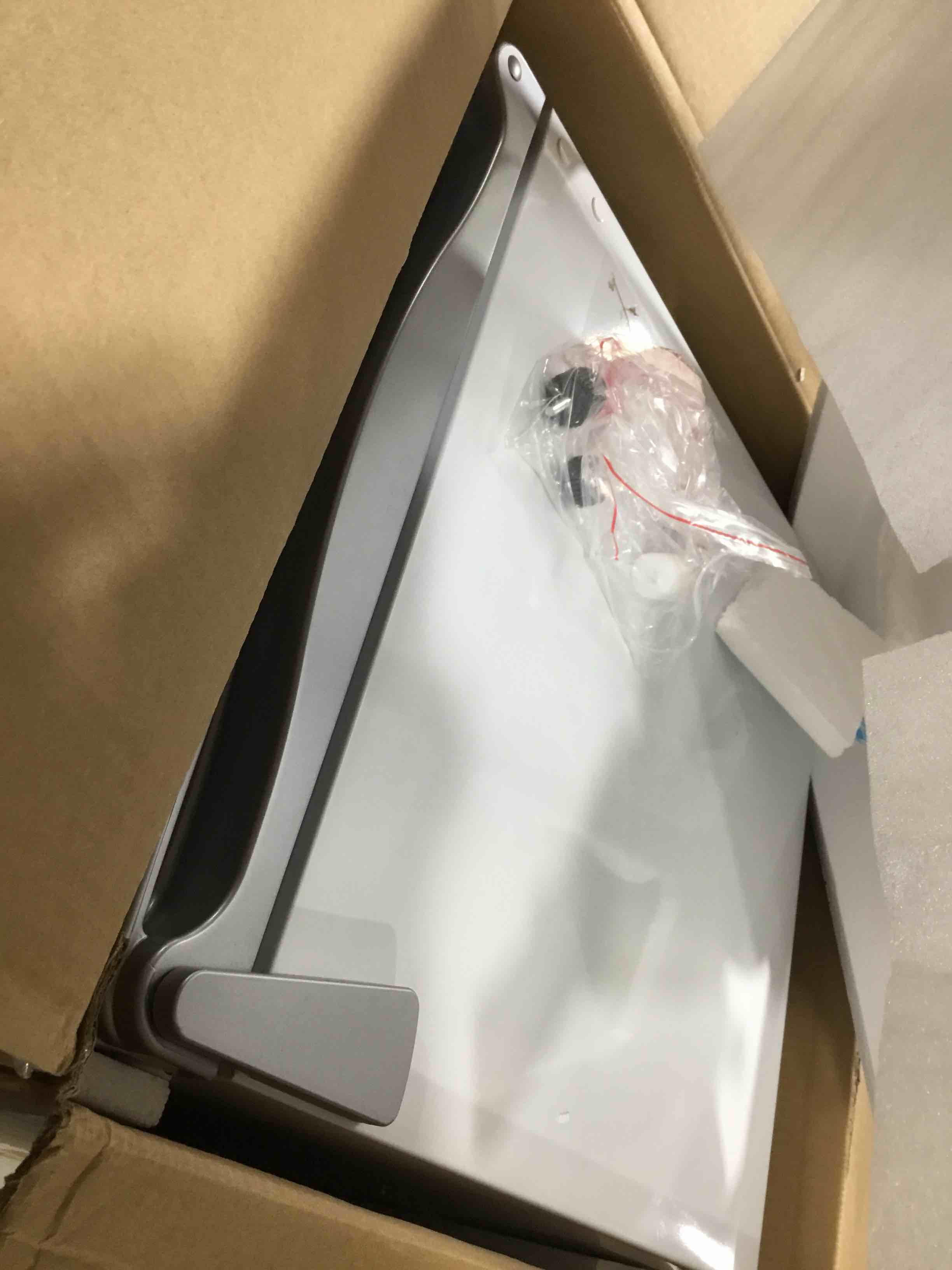 https://s3.amazonaws.com/lotting-images-prod/bidfta/YEL6545392_1718974310284.jpeg