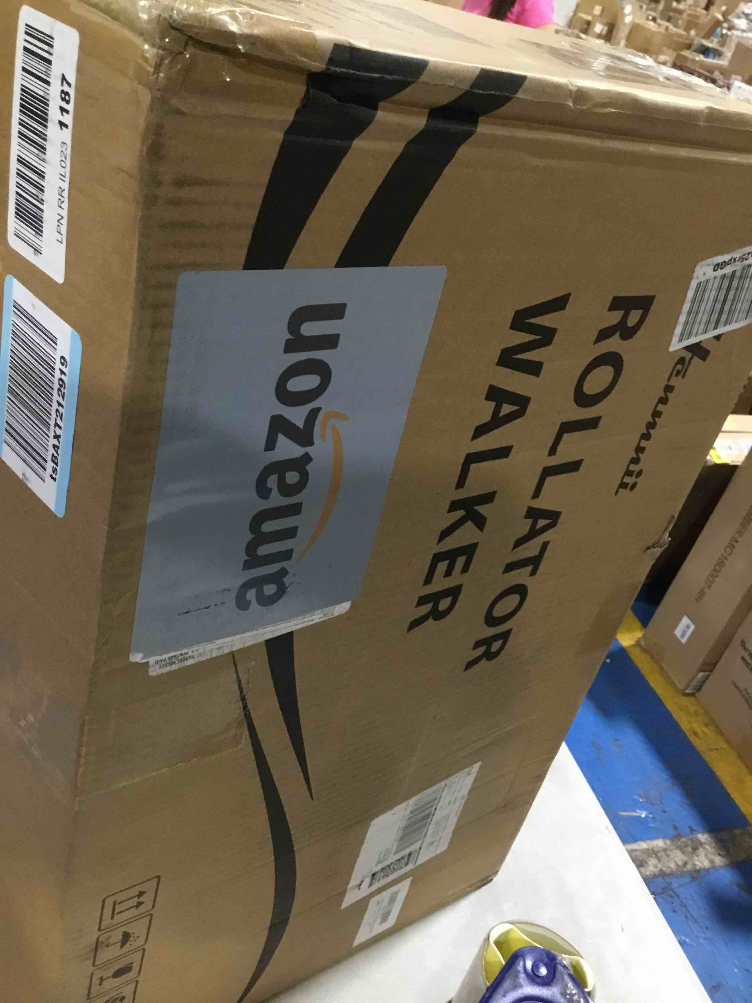https://s3.amazonaws.com/lotting-images-prod/bidfta/YEL6545400_1718975175205.jpeg