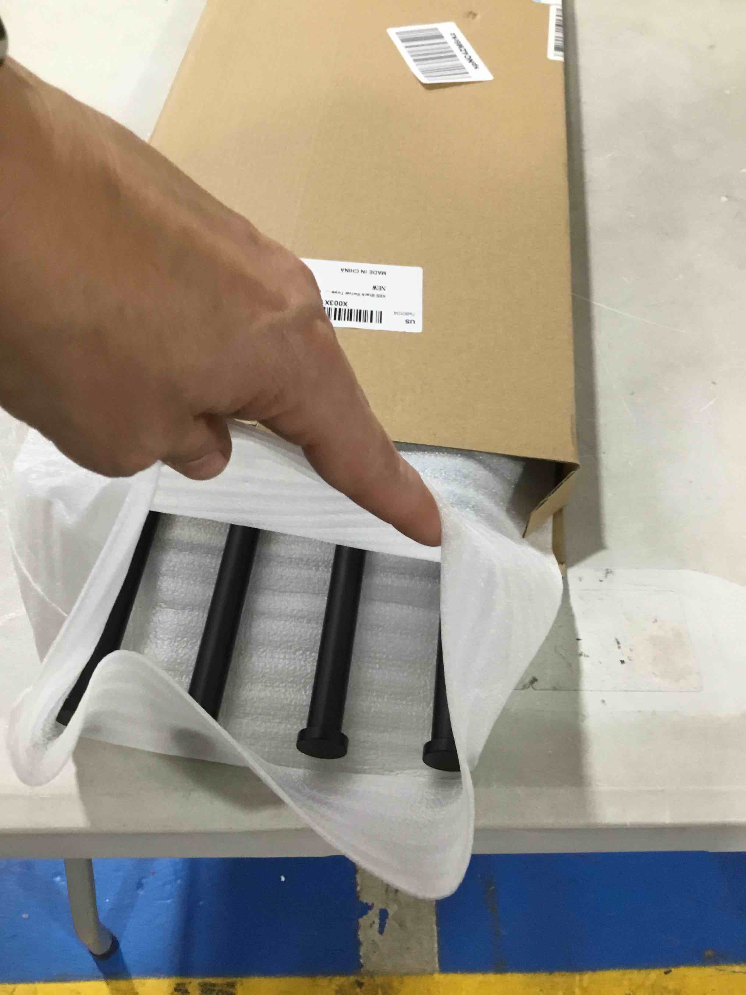 https://s3.amazonaws.com/lotting-images-prod/bidfta/YEL6545420_1718978228772.jpeg