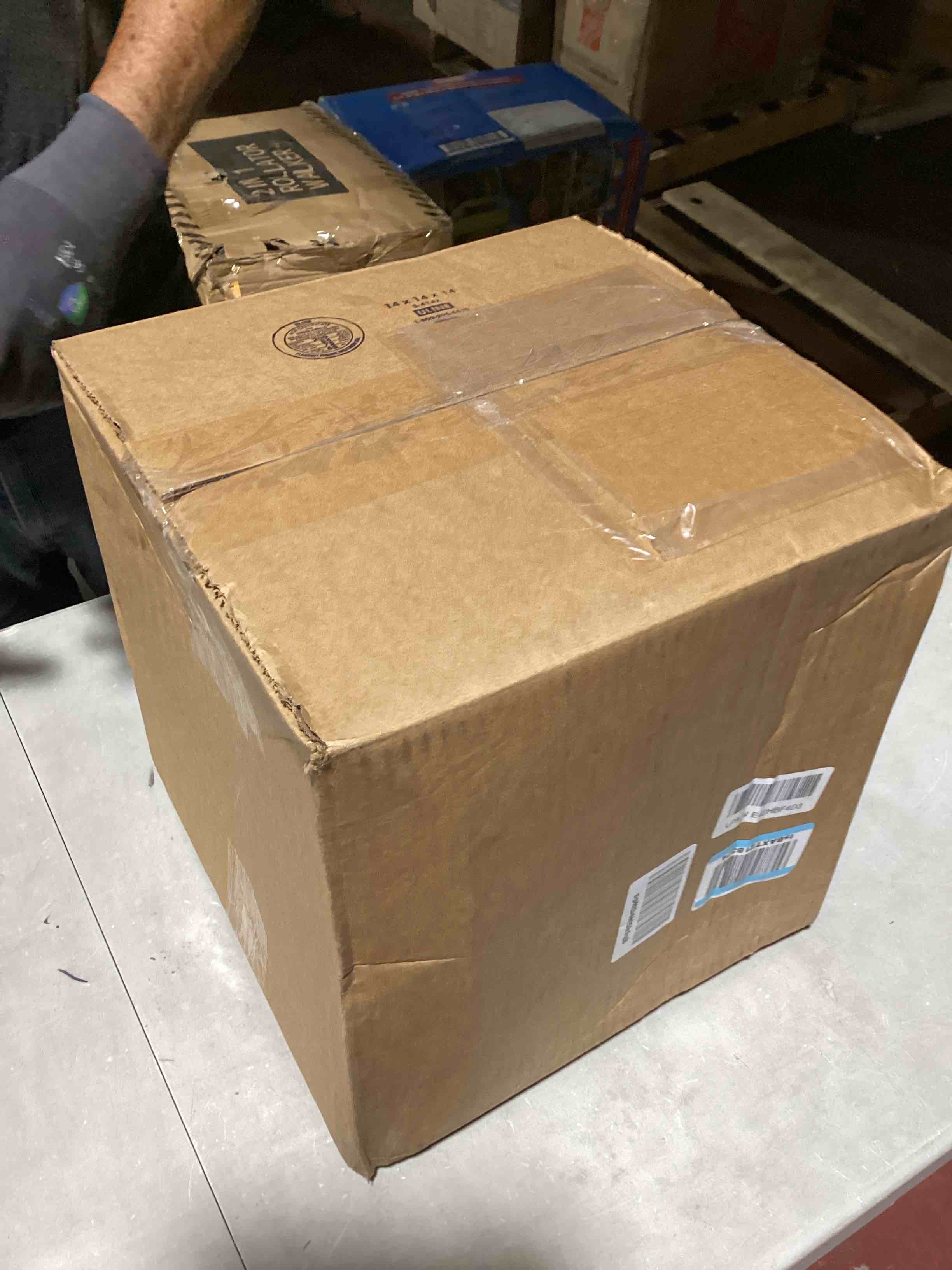 https://s3.amazonaws.com/lotting-images-prod/bidfta/YEL6546116_1722345630025.jpeg