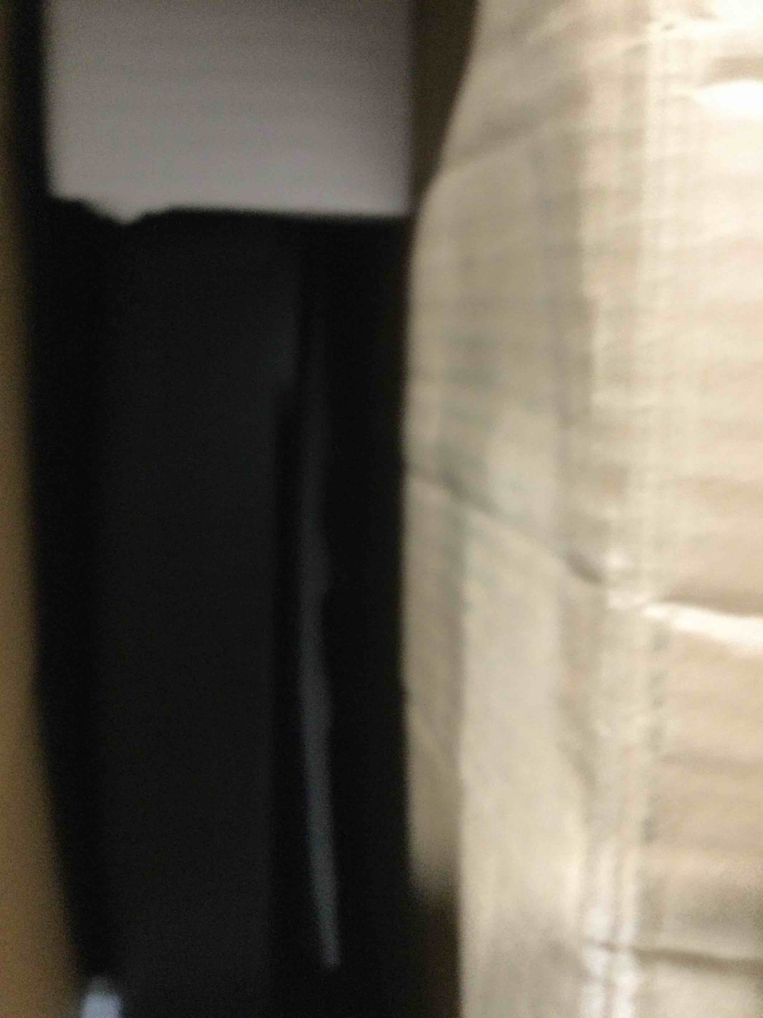 https://s3.amazonaws.com/lotting-images-prod/bidfta/YEL6547884_1720798421483.jpeg
