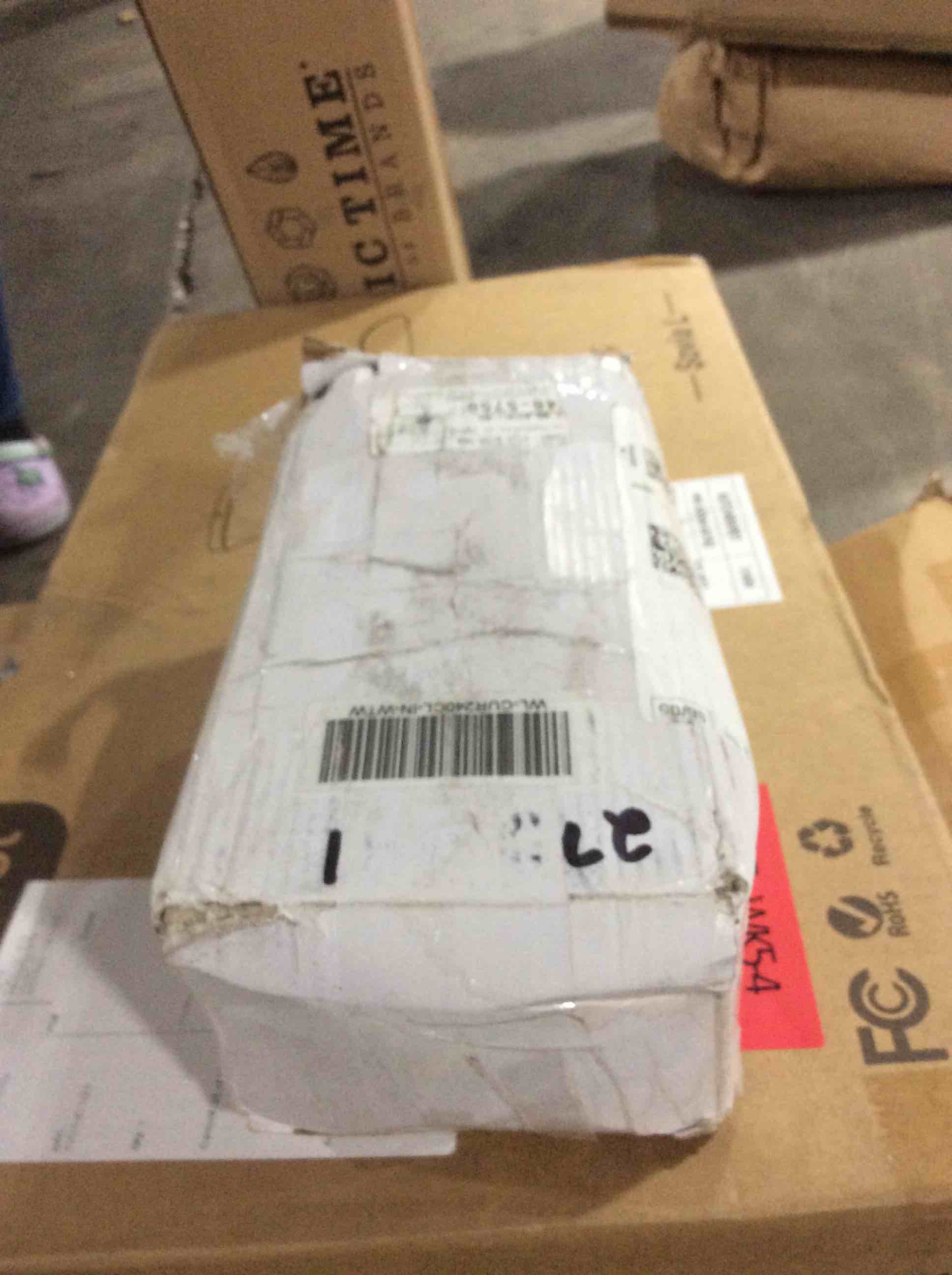 https://s3.amazonaws.com/lotting-images-prod/bidfta/YEL6548512_1721138890715.jpeg