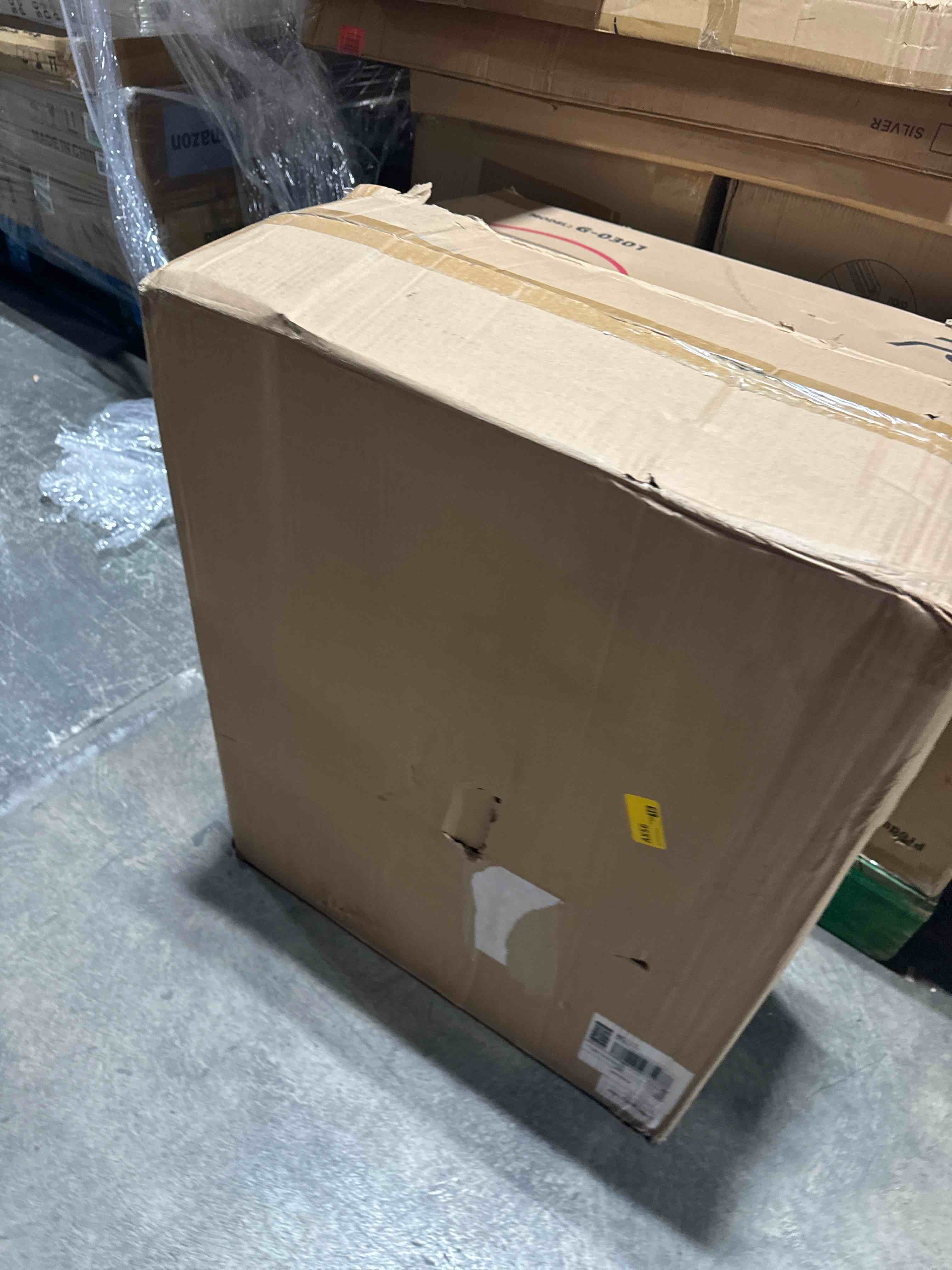 https://s3.amazonaws.com/lotting-images-prod/bidfta/YEL6548631_1721144443801.jpeg