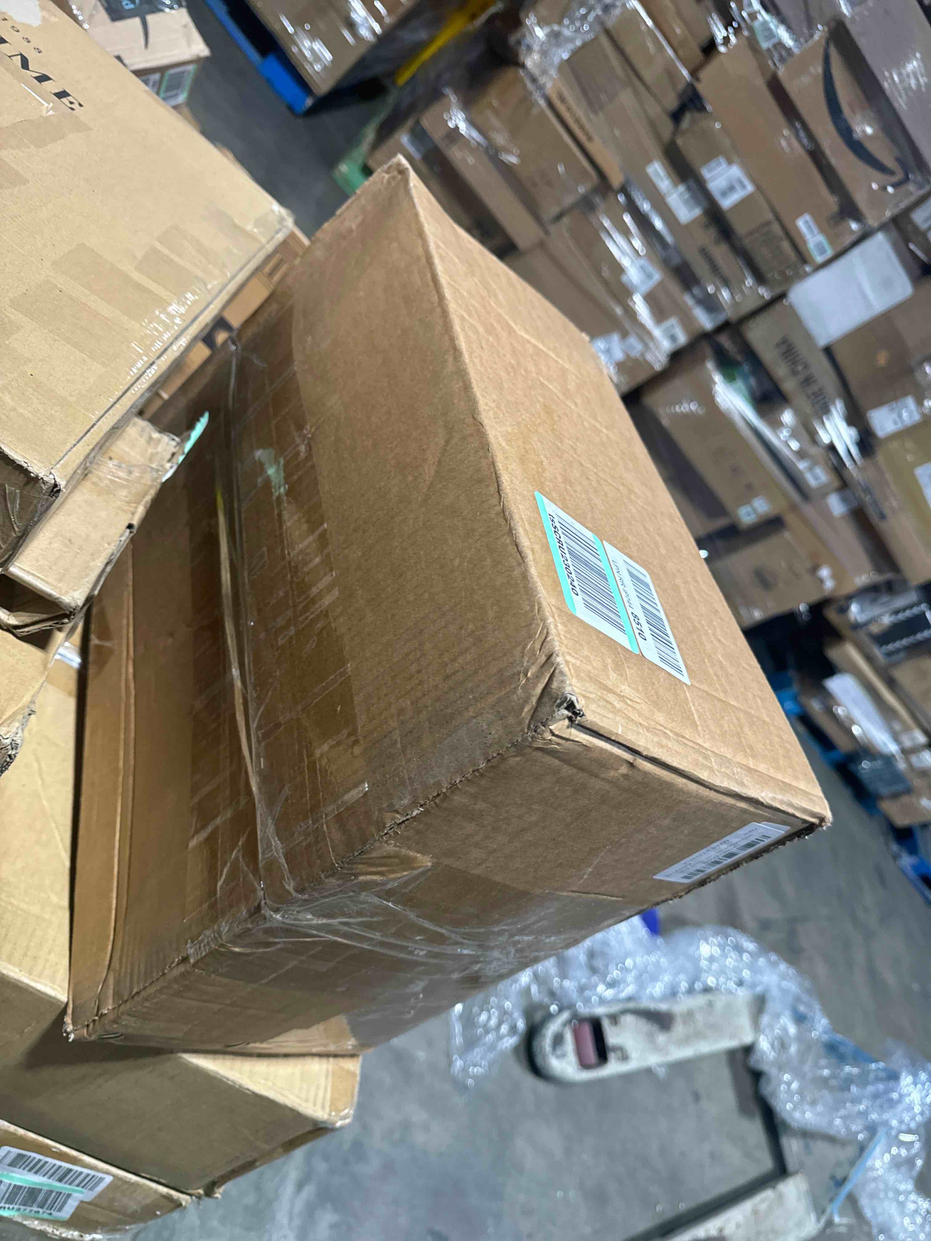 https://s3.amazonaws.com/lotting-images-prod/bidfta/YEL6548676_1721153467755.jpeg