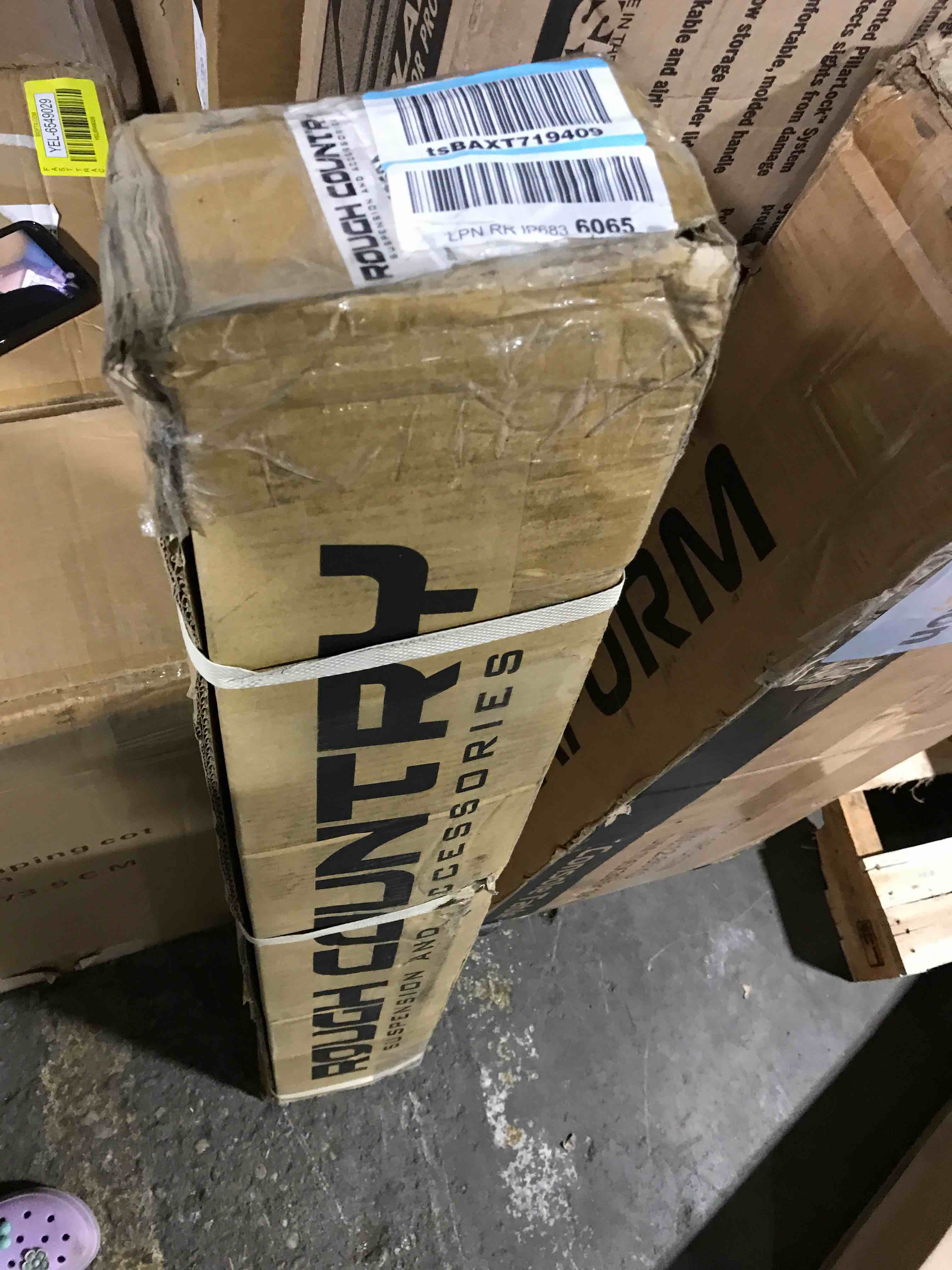 https://s3.amazonaws.com/lotting-images-prod/bidfta/YEL6549024_1721330954481.jpeg