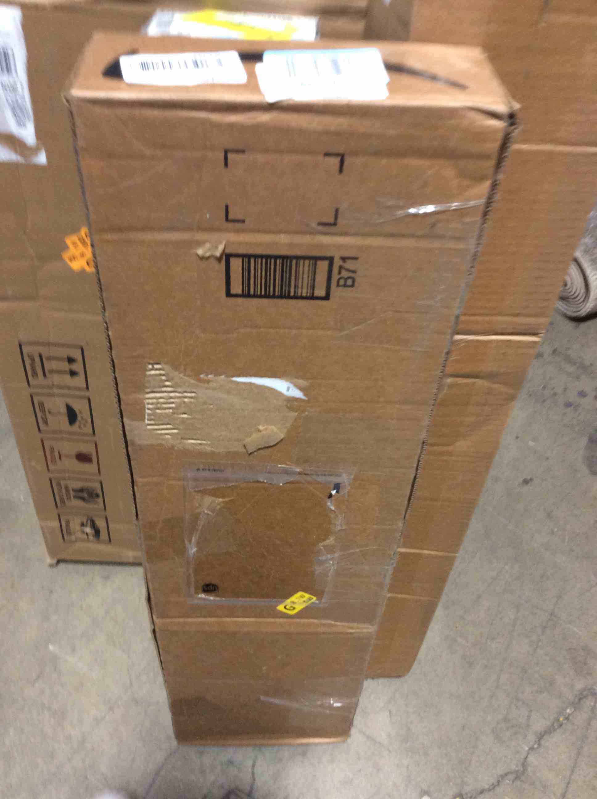 https://s3.amazonaws.com/lotting-images-prod/bidfta/YEL6550002_1721648431014.jpeg