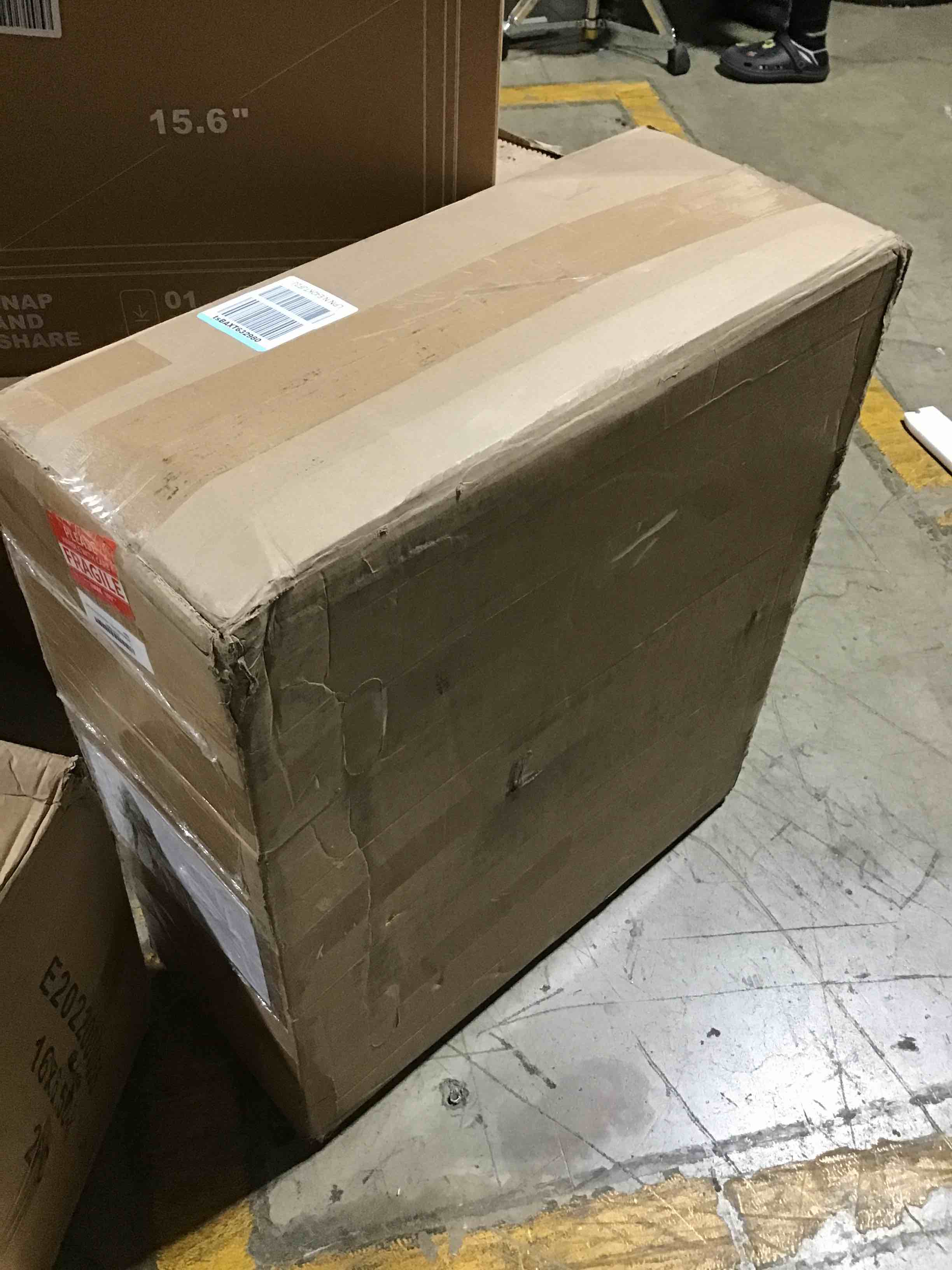 https://s3.amazonaws.com/lotting-images-prod/bidfta/YEL6550449_1722032936296.jpeg