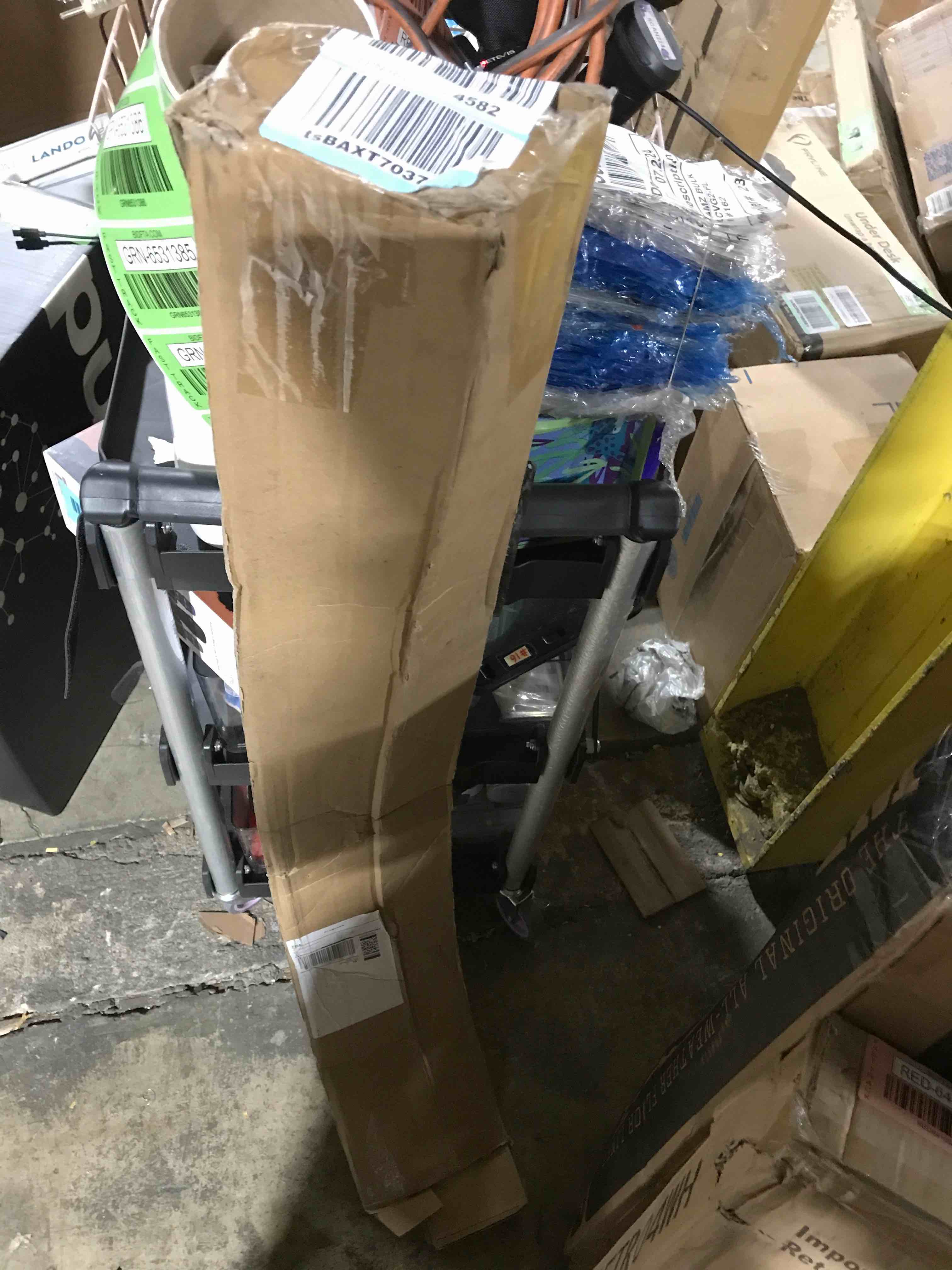 https://s3.amazonaws.com/lotting-images-prod/bidfta/YEL6553097_1723470805320.jpeg