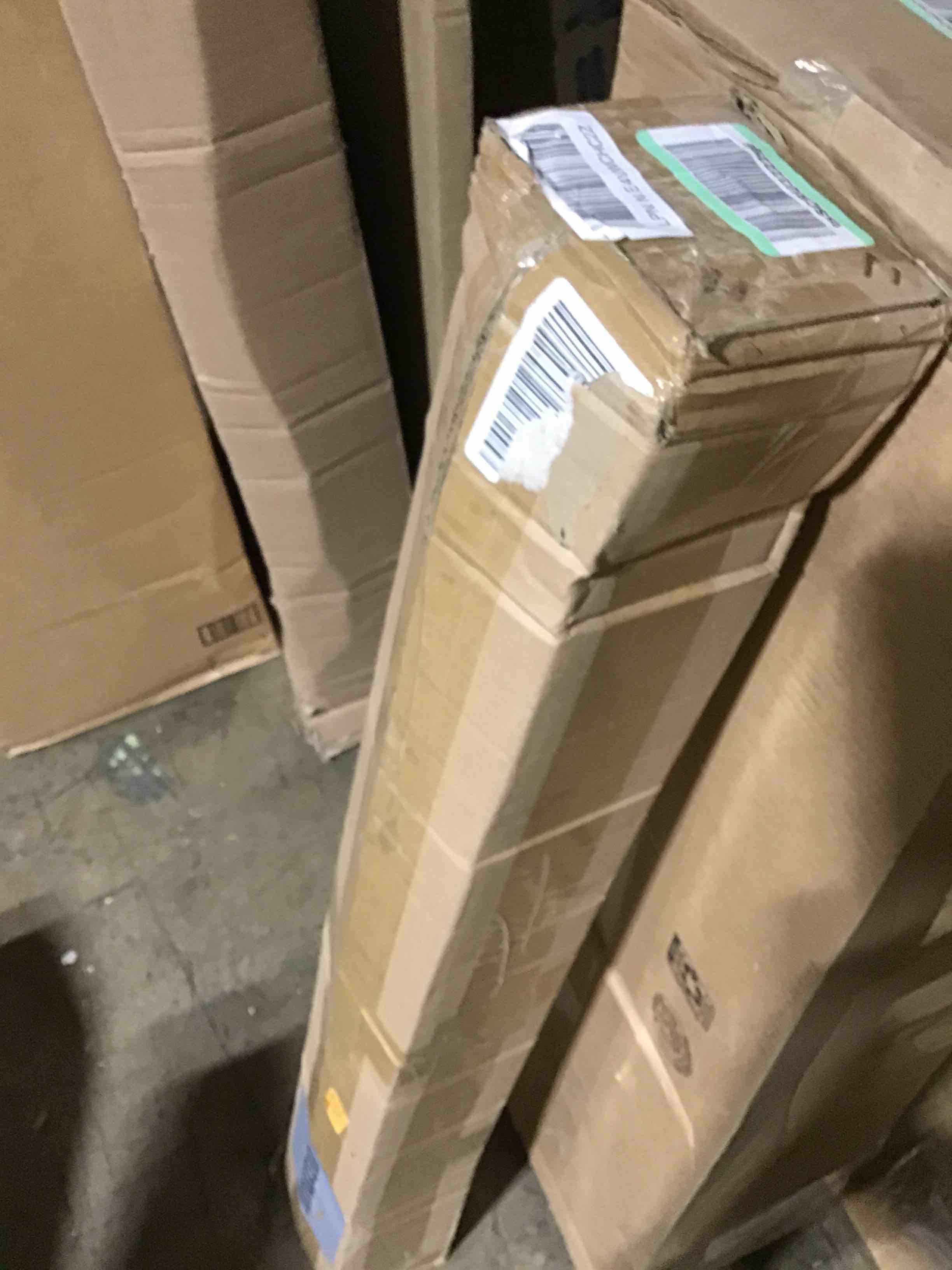https://s3.amazonaws.com/lotting-images-prod/bidfta/YEL6554290_1722610649776.jpeg