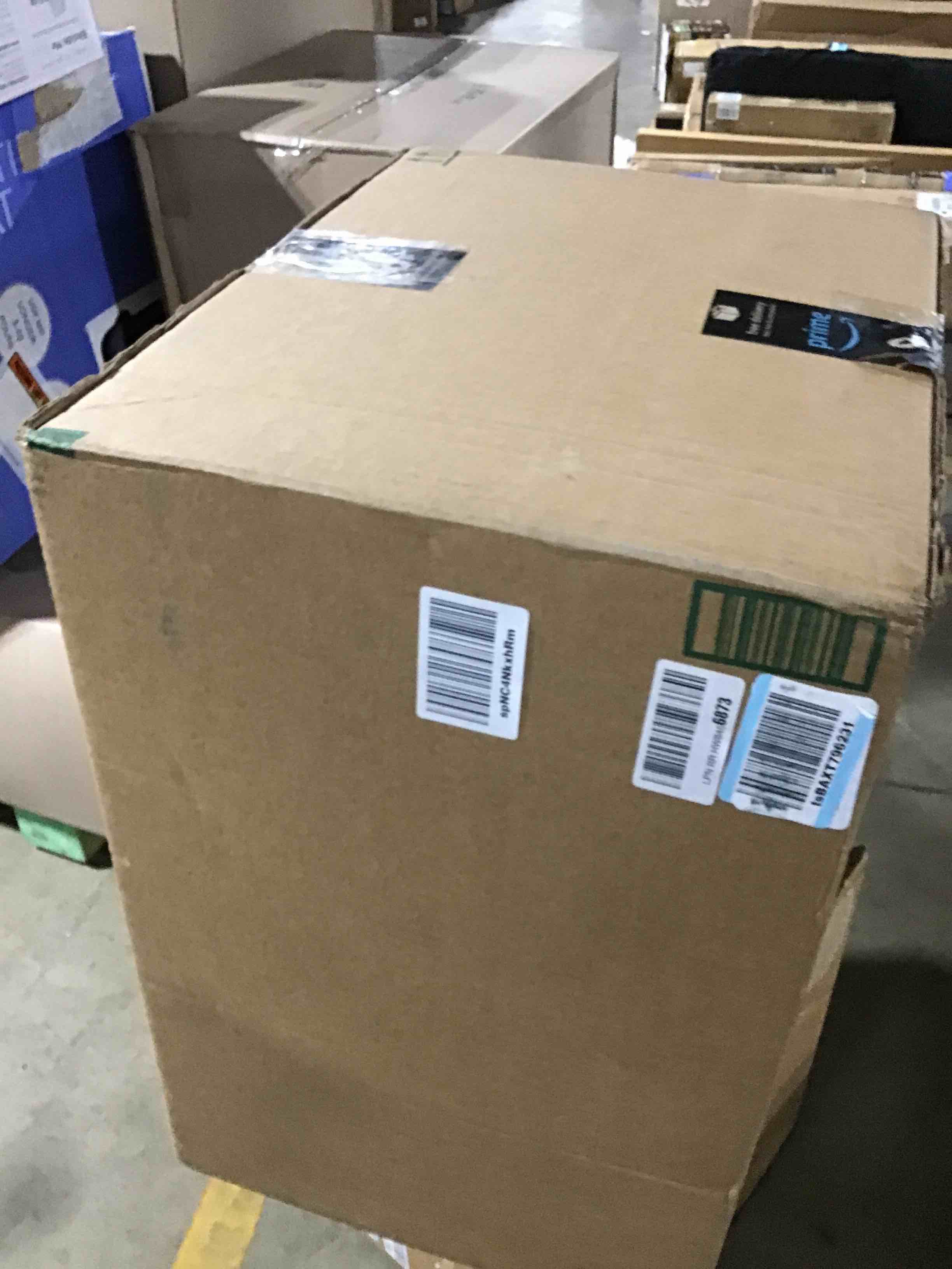 https://s3.amazonaws.com/lotting-images-prod/bidfta/YEL6555753_1718635752800.jpeg