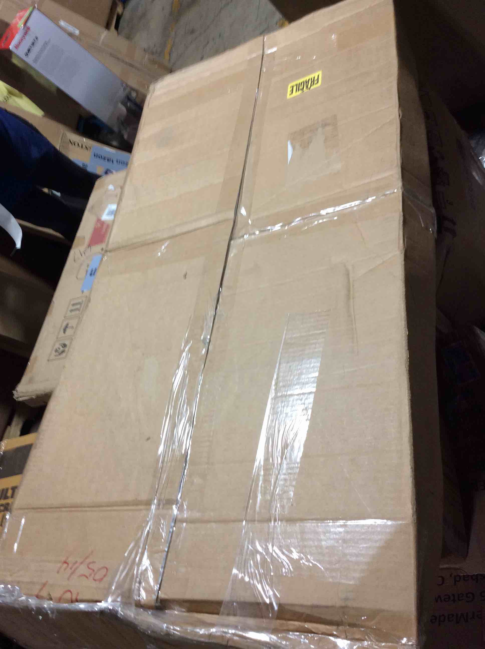 https://s3.amazonaws.com/lotting-images-prod/bidfta/YEL6556983_1722543613068.jpeg