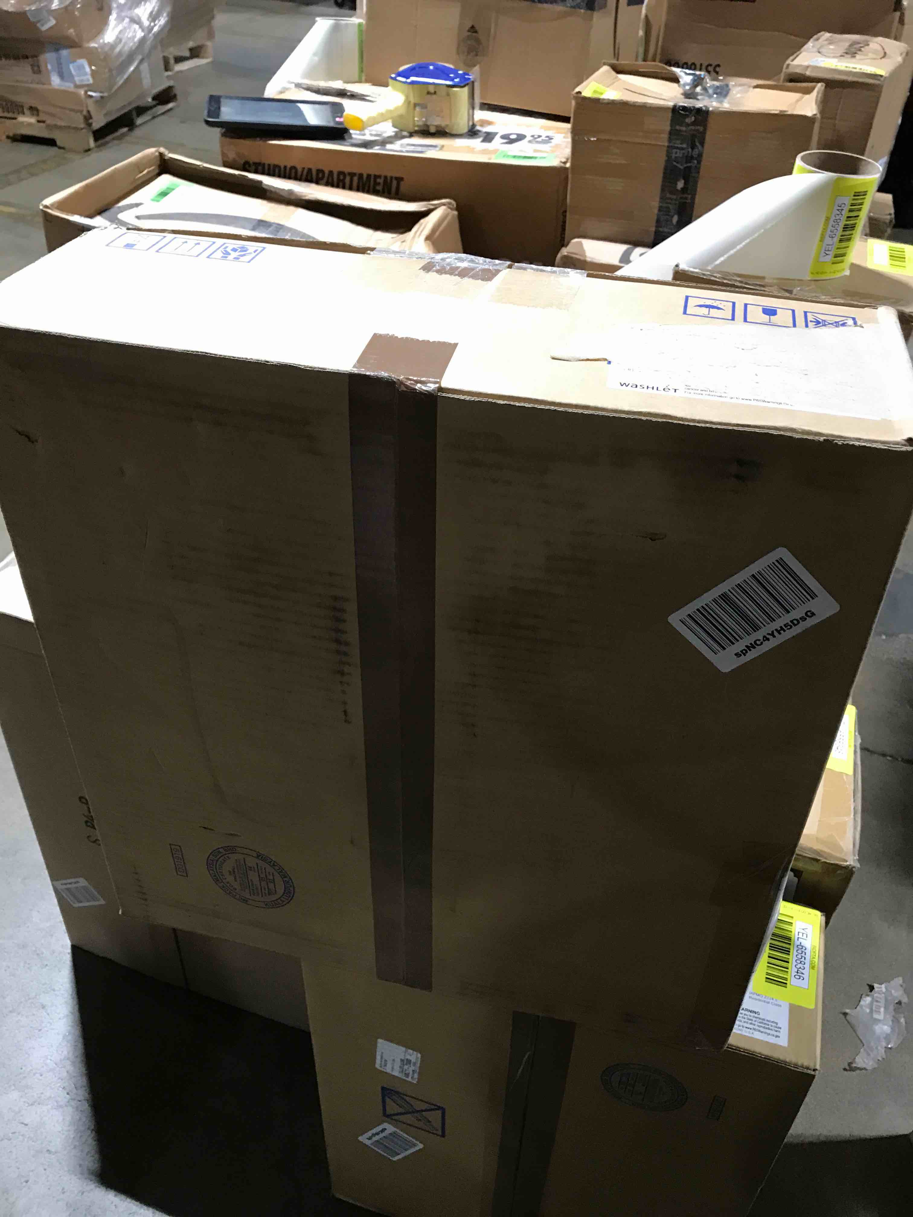 https://s3.amazonaws.com/lotting-images-prod/bidfta/YEL6558345_1723305465819.jpeg