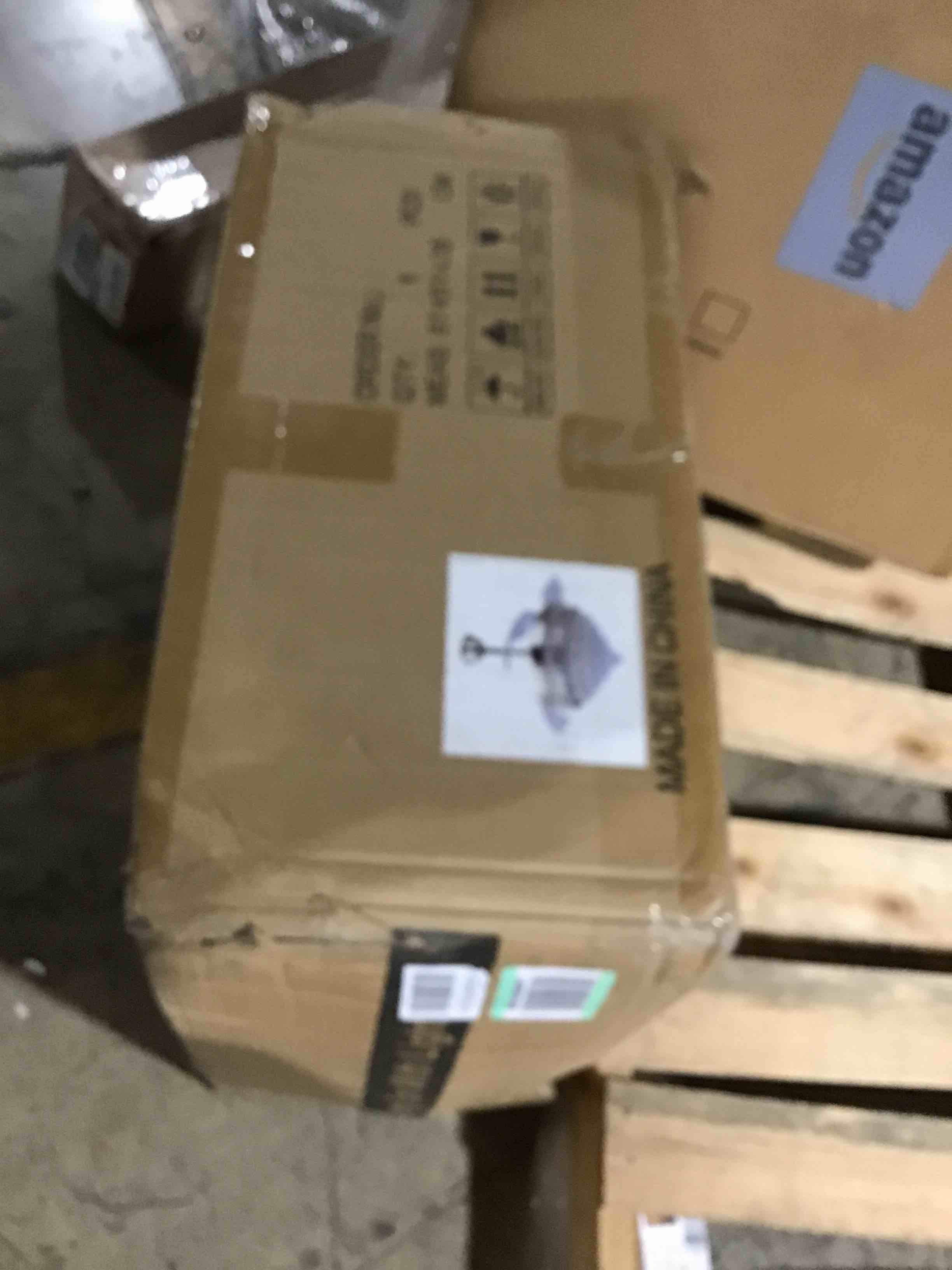 https://s3.amazonaws.com/lotting-images-prod/bidfta/YEL6559820_1723671325365.jpeg
