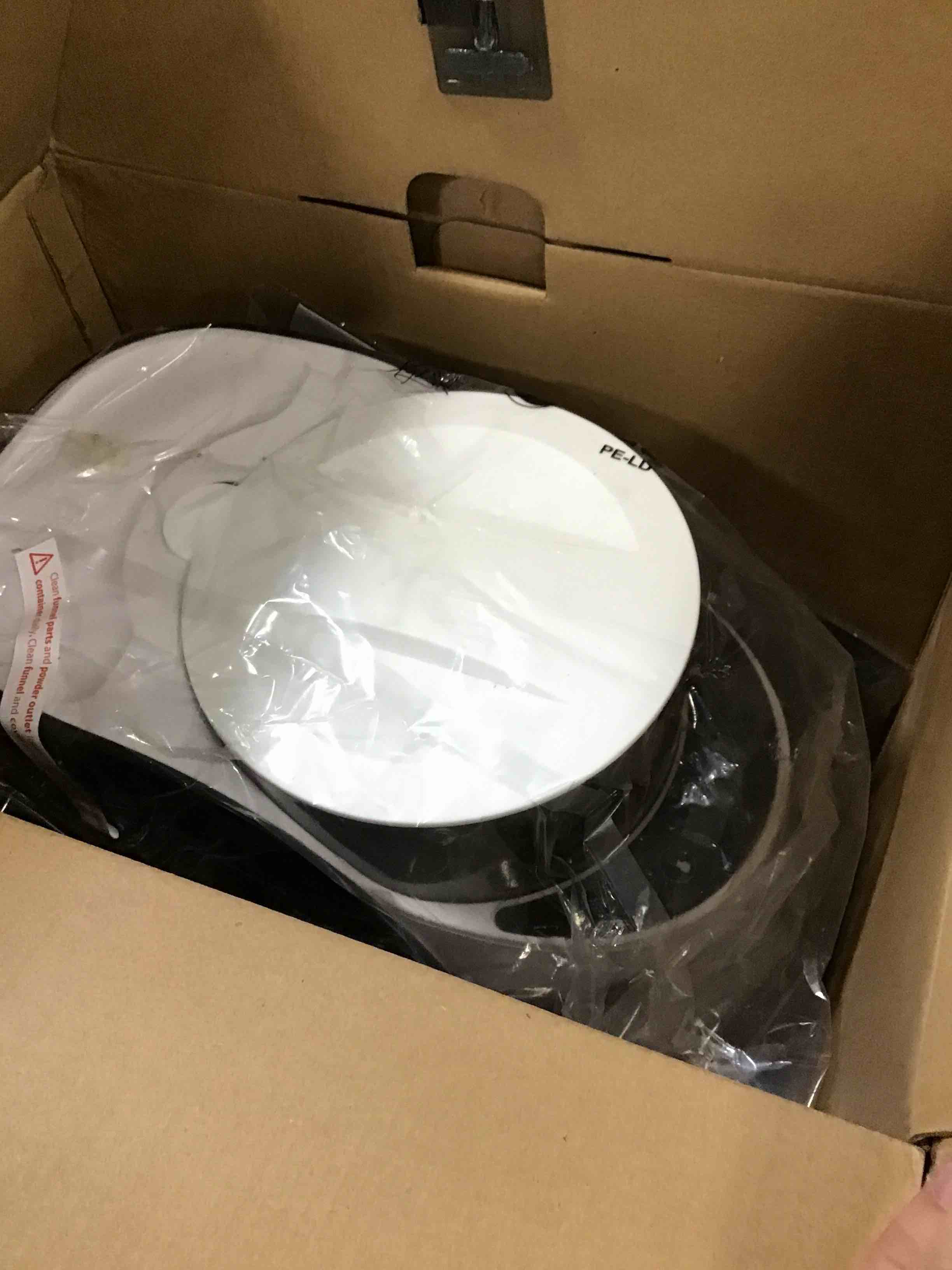 https://s3.amazonaws.com/lotting-images-prod/bidfta/YEL6560023_1715957764599.jpeg