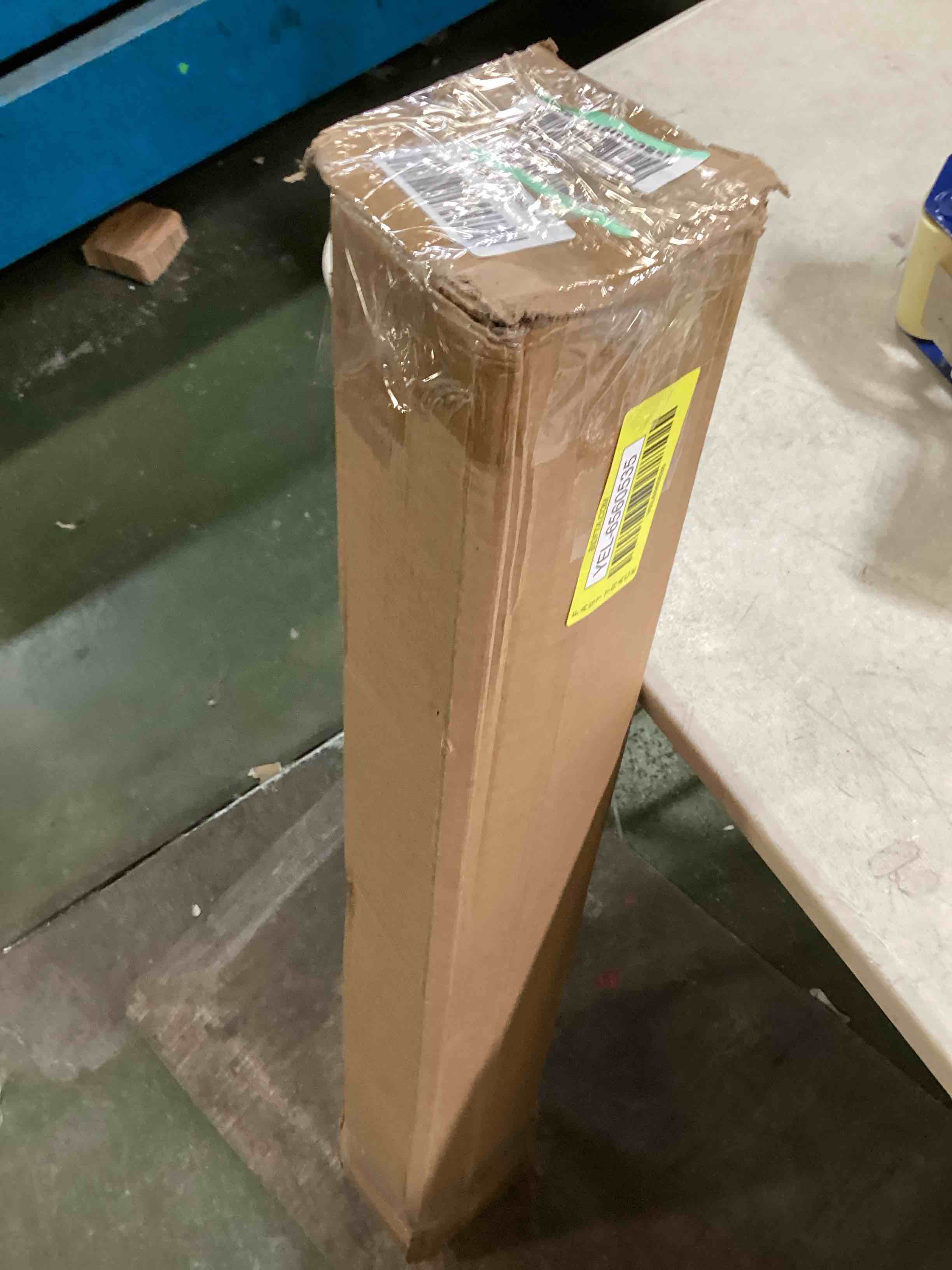 https://s3.amazonaws.com/lotting-images-prod/bidfta/YEL6560535_1716219322641.jpeg