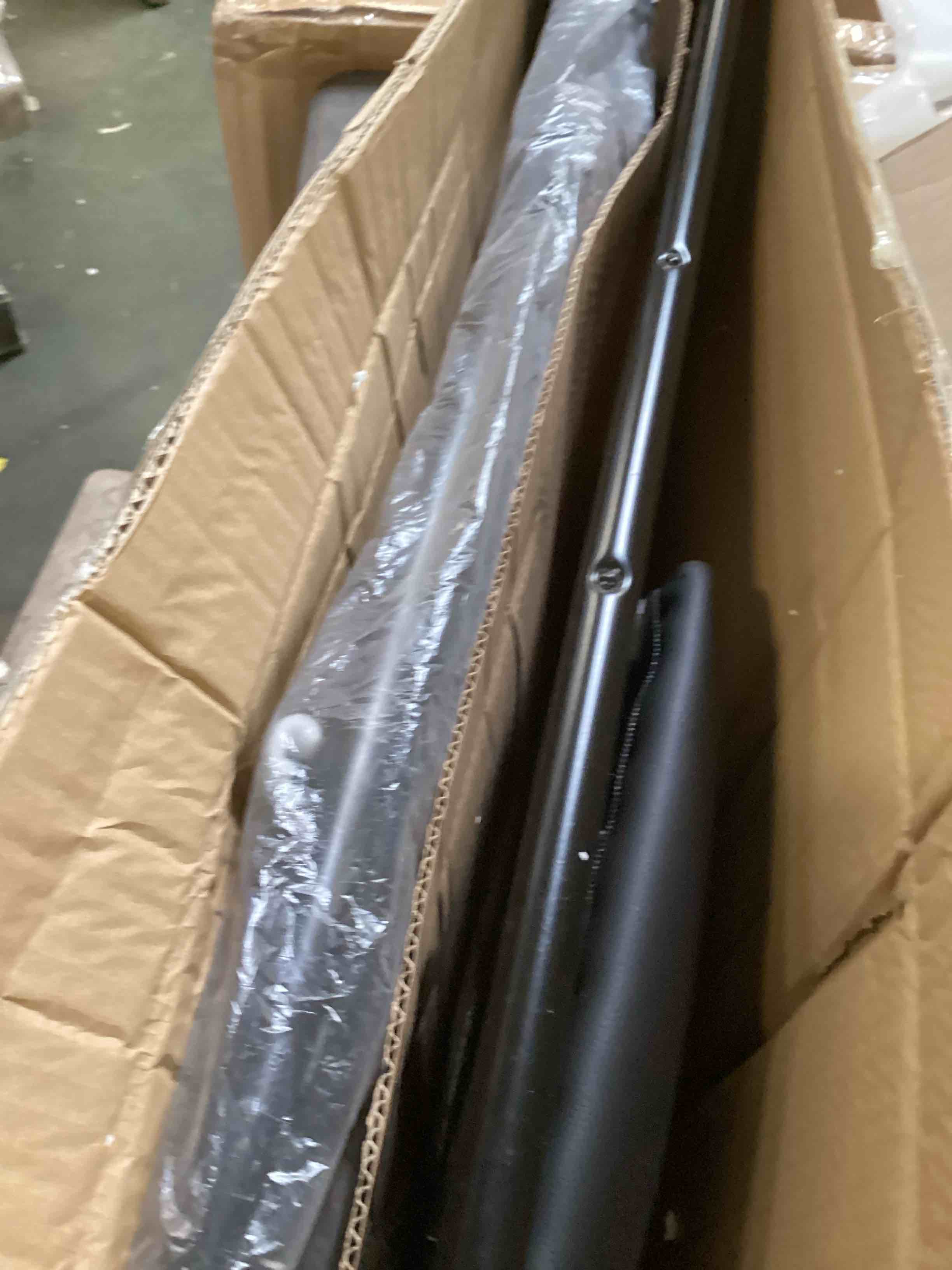 https://s3.amazonaws.com/lotting-images-prod/bidfta/YEL6561275_1716486755819.jpeg