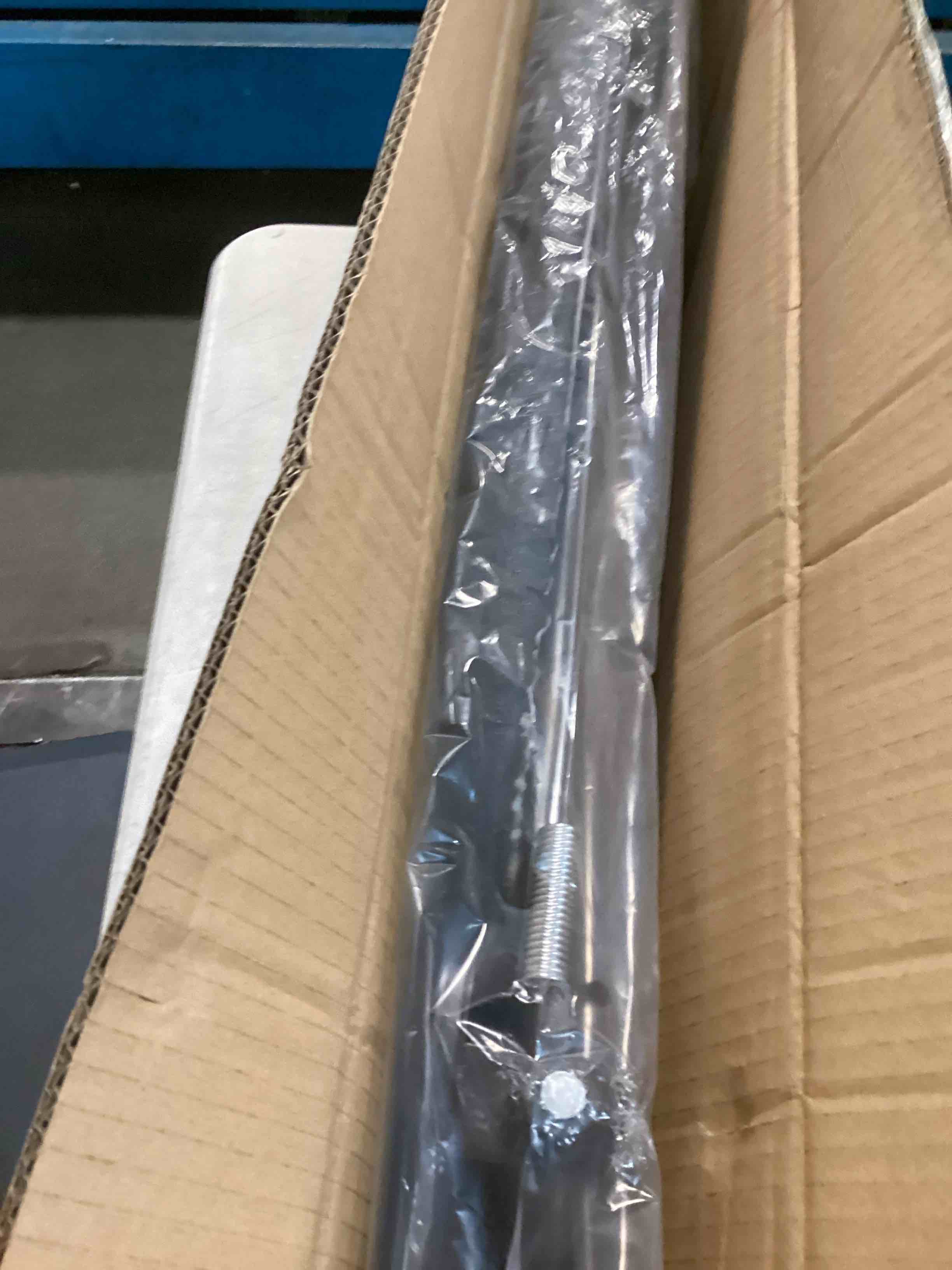 https://s3.amazonaws.com/lotting-images-prod/bidfta/YEL6561425_1716558483400.jpeg