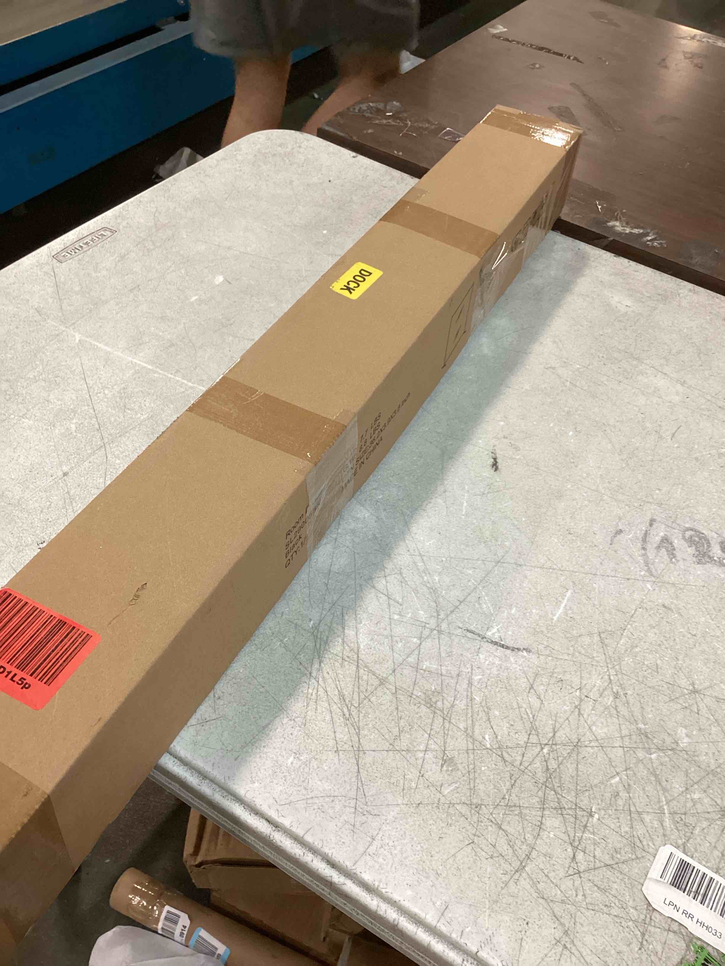 https://s3.amazonaws.com/lotting-images-prod/bidfta/YEL6561569_1717417961029.jpeg