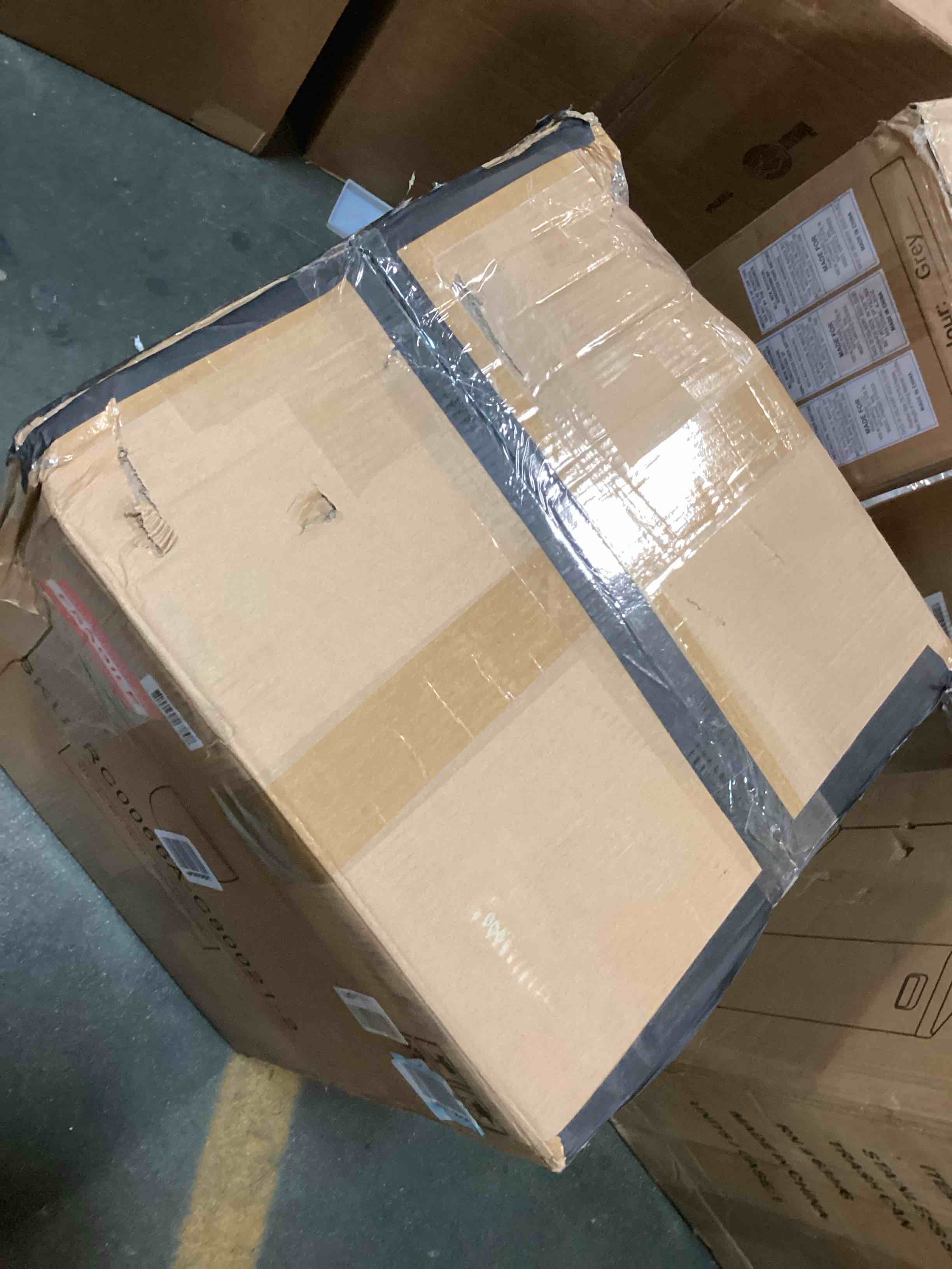 https://s3.amazonaws.com/lotting-images-prod/bidfta/YEL6561740_1717437232111.jpeg