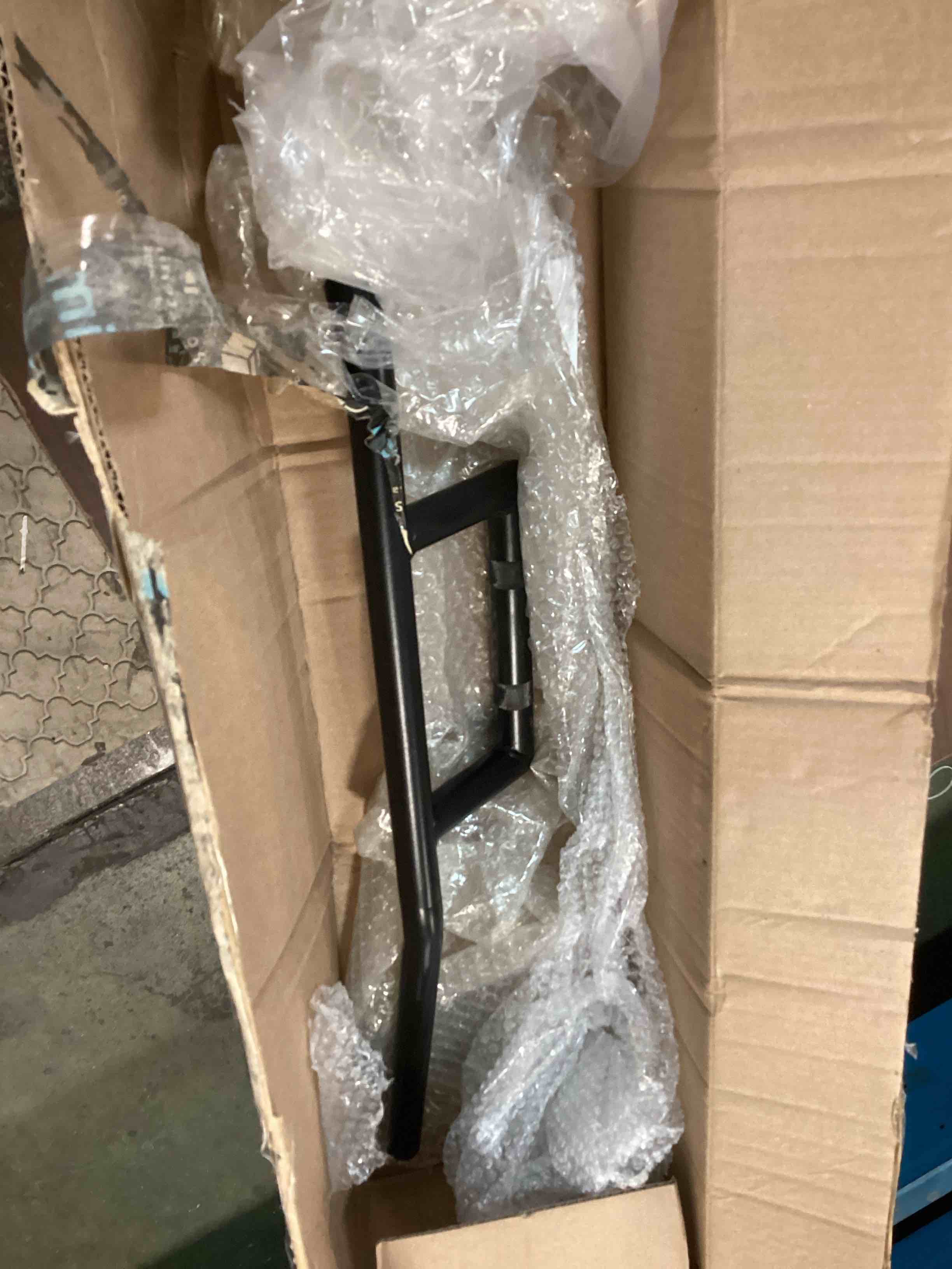 https://s3.amazonaws.com/lotting-images-prod/bidfta/YEL6561853_1717506427647.jpeg