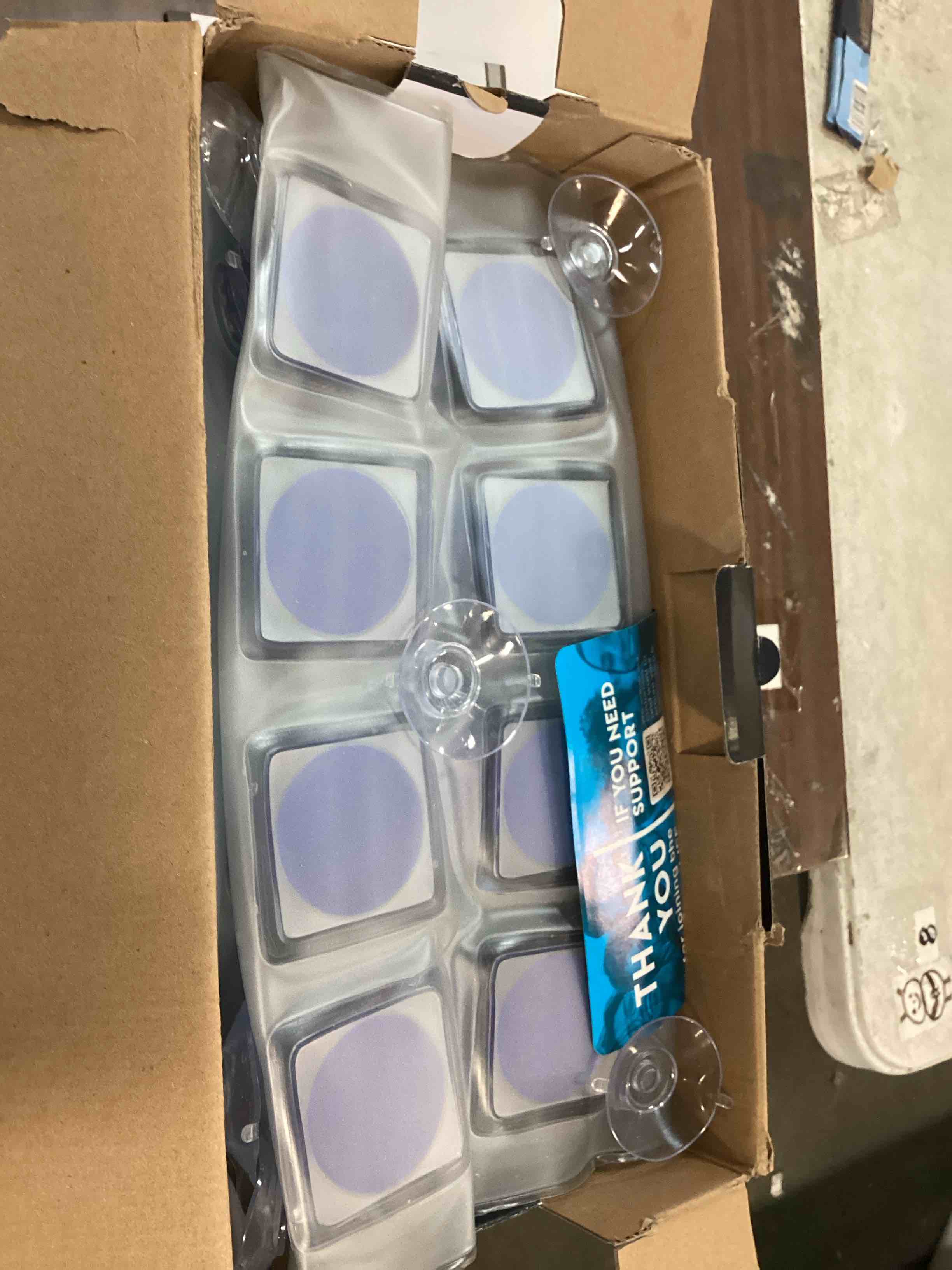 https://s3.amazonaws.com/lotting-images-prod/bidfta/YEL6562594_1717766723733.jpeg