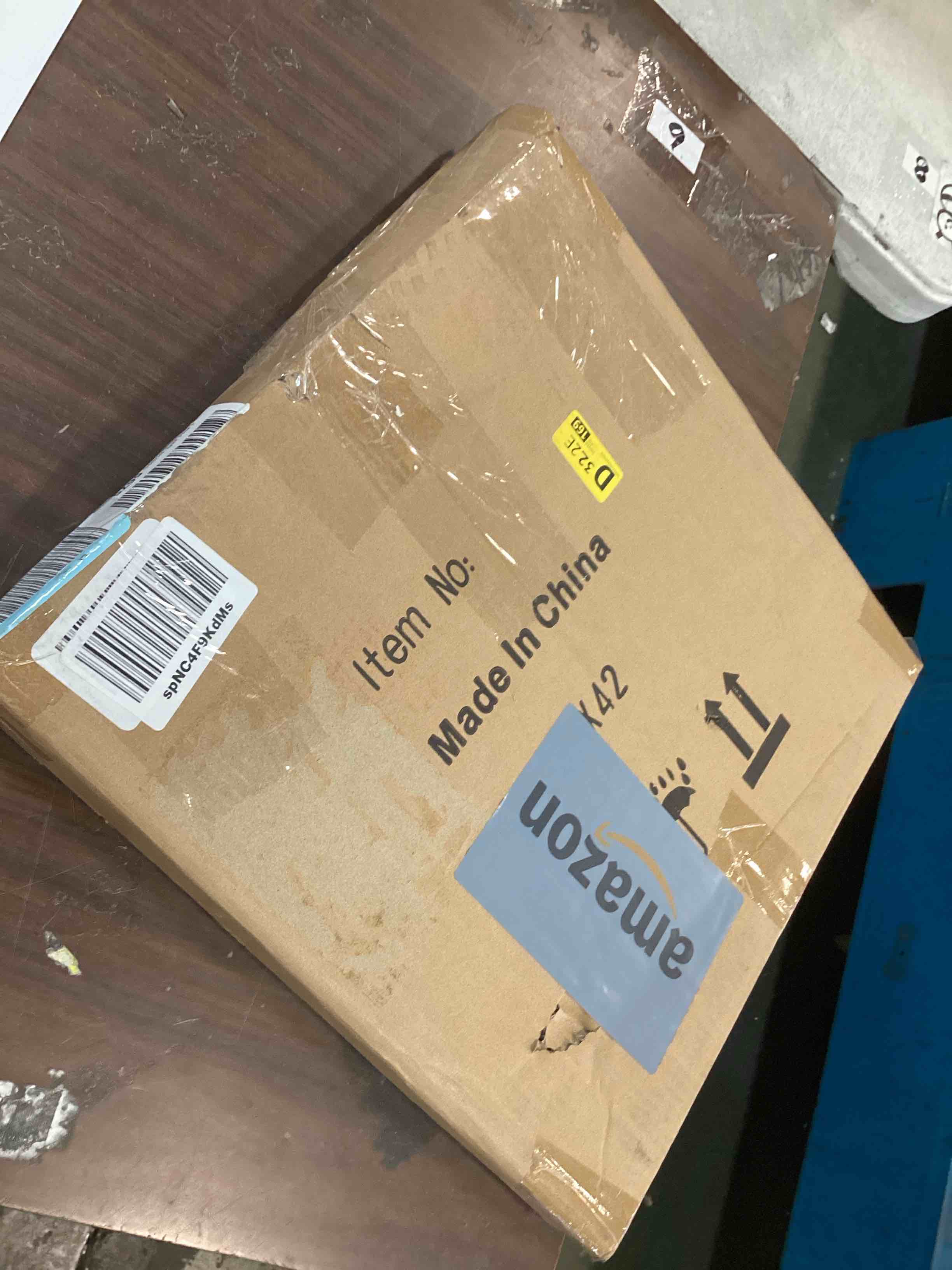 https://s3.amazonaws.com/lotting-images-prod/bidfta/YEL6562595_1717766846742.jpeg