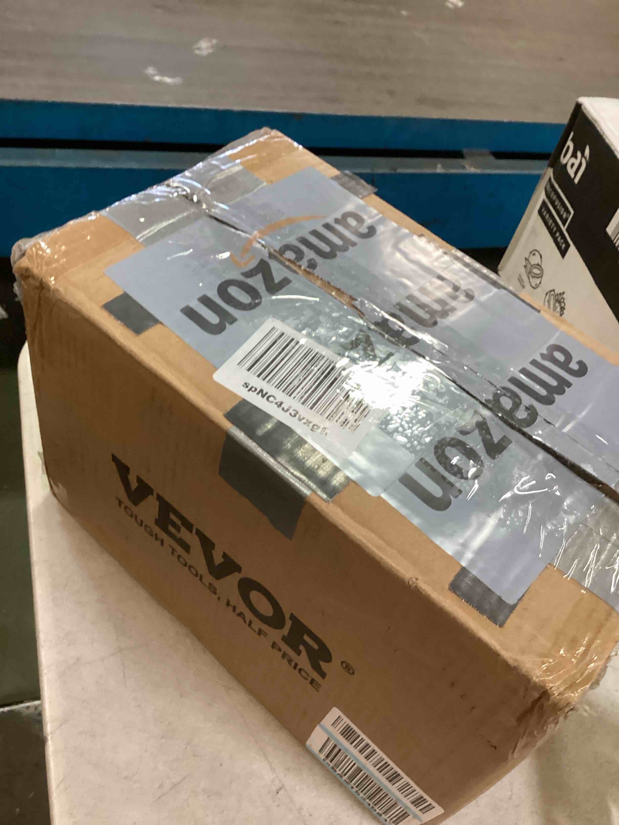https://s3.amazonaws.com/lotting-images-prod/bidfta/YEL6563202_1718308219603.jpeg