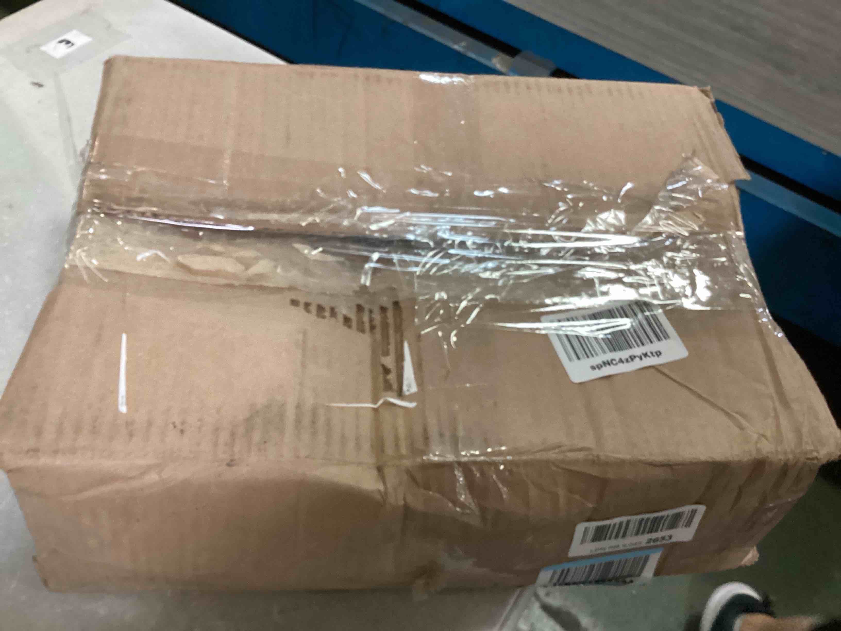 https://s3.amazonaws.com/lotting-images-prod/bidfta/YEL6563321_1718375796406.jpeg