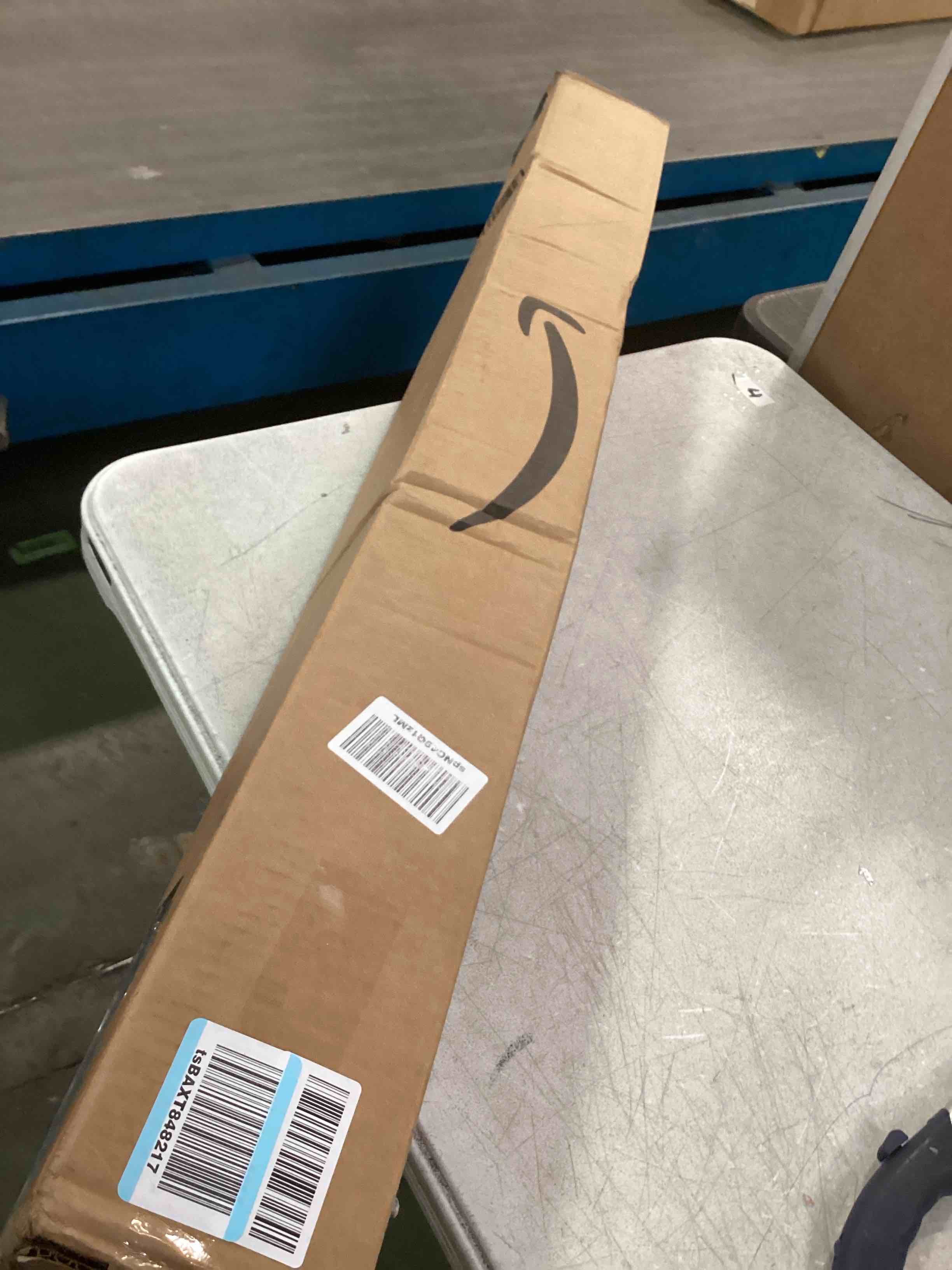 https://s3.amazonaws.com/lotting-images-prod/bidfta/YEL6563493_1718450873411.jpeg