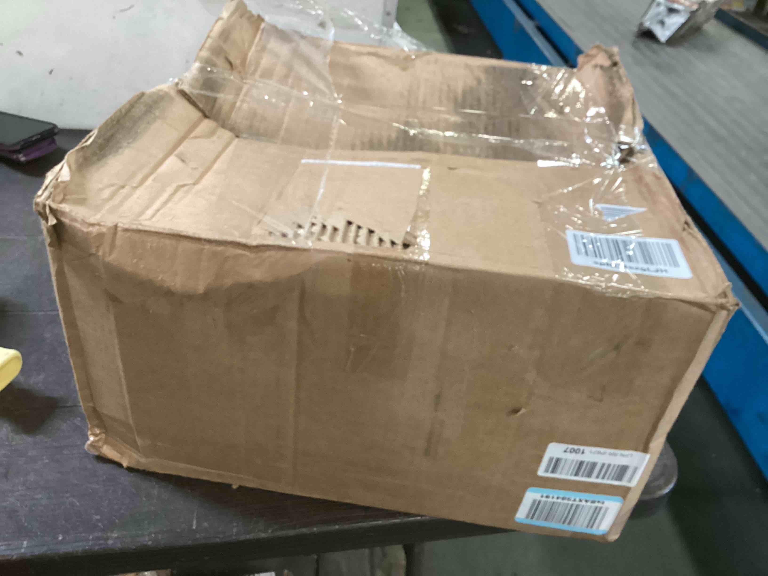 https://s3.amazonaws.com/lotting-images-prod/bidfta/YEL6563900_1718647180133.jpeg